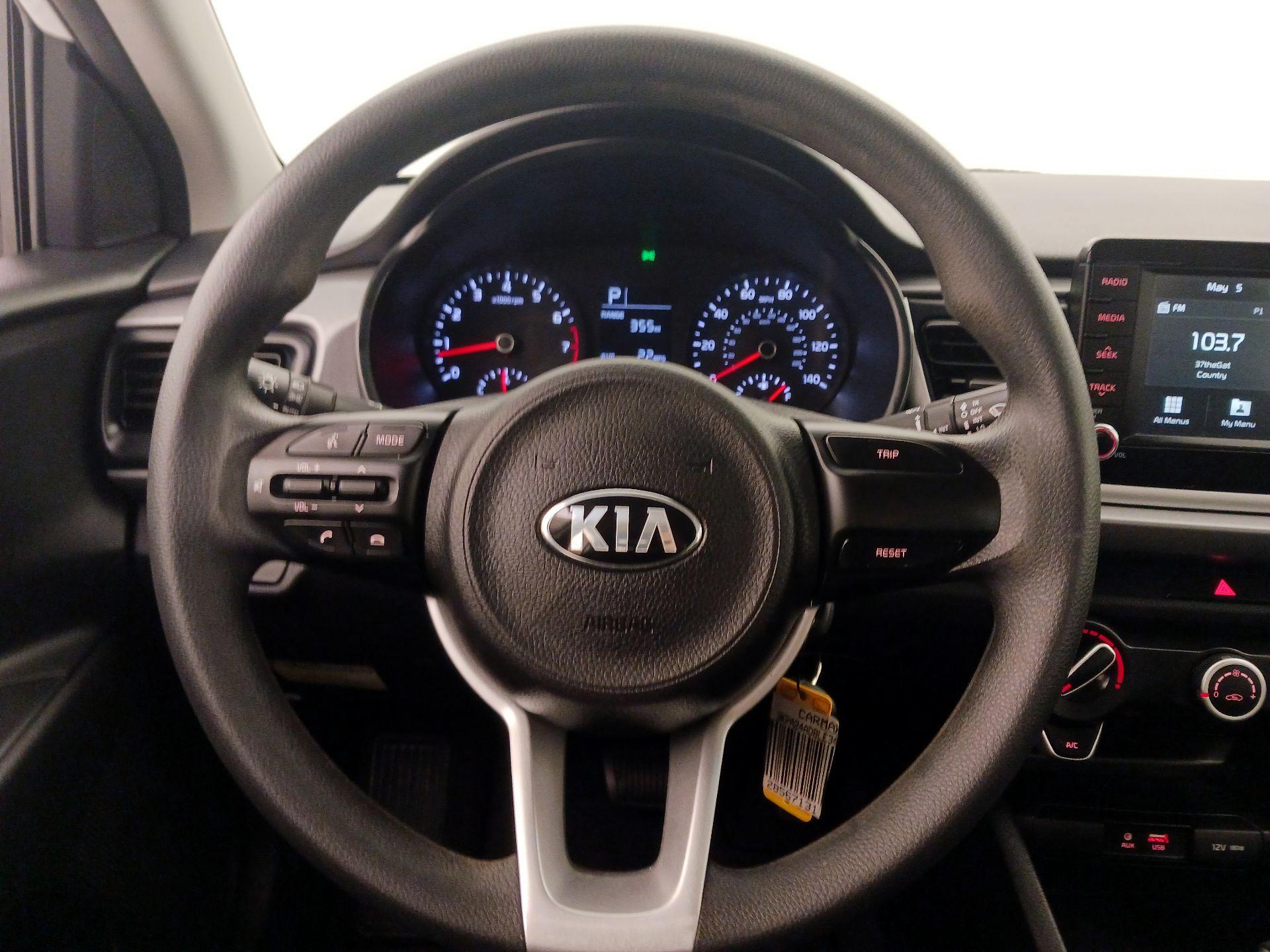 Thumbnail: 2020 Kia Rio - 10