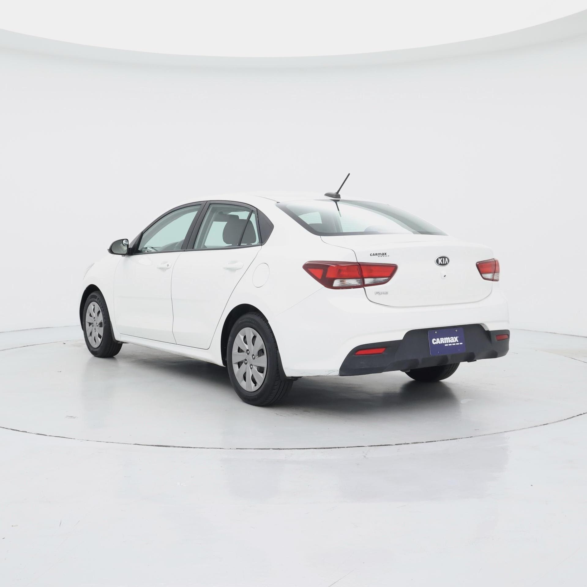 Thumbnail: 2020 Kia Rio - 2
