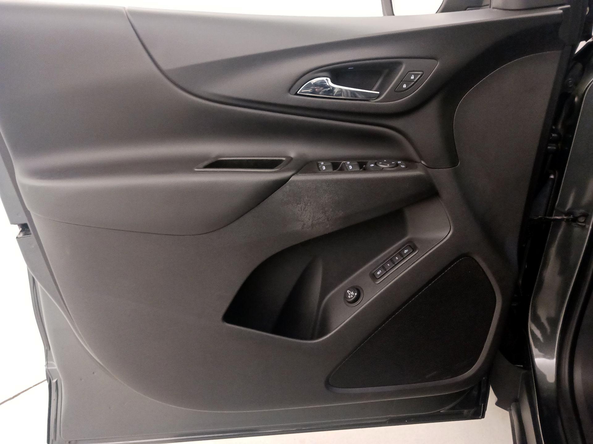 Thumbnail: 2020 Chevrolet Equinox - 12