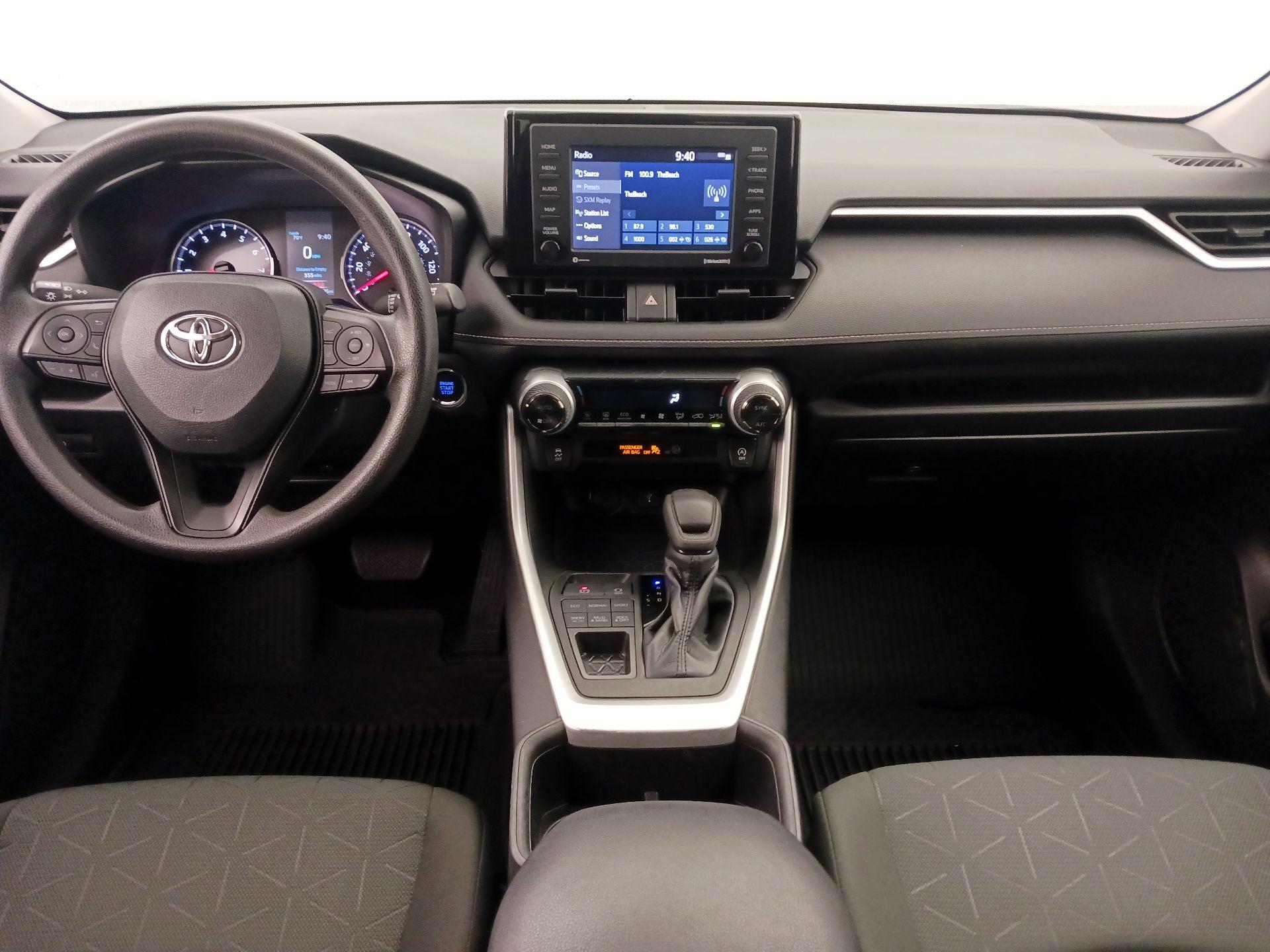 Thumbnail: 2022 Toyota RAV4 - 9