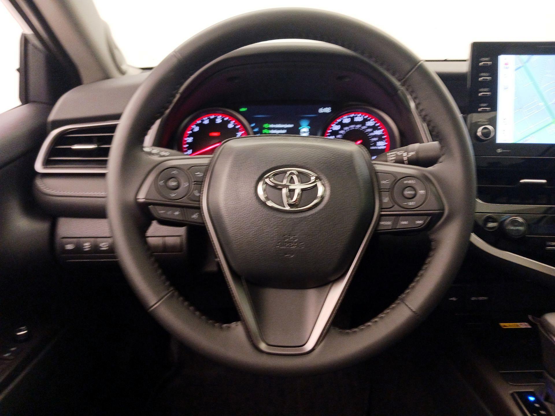 Thumbnail: 2024 Toyota Camry - 10