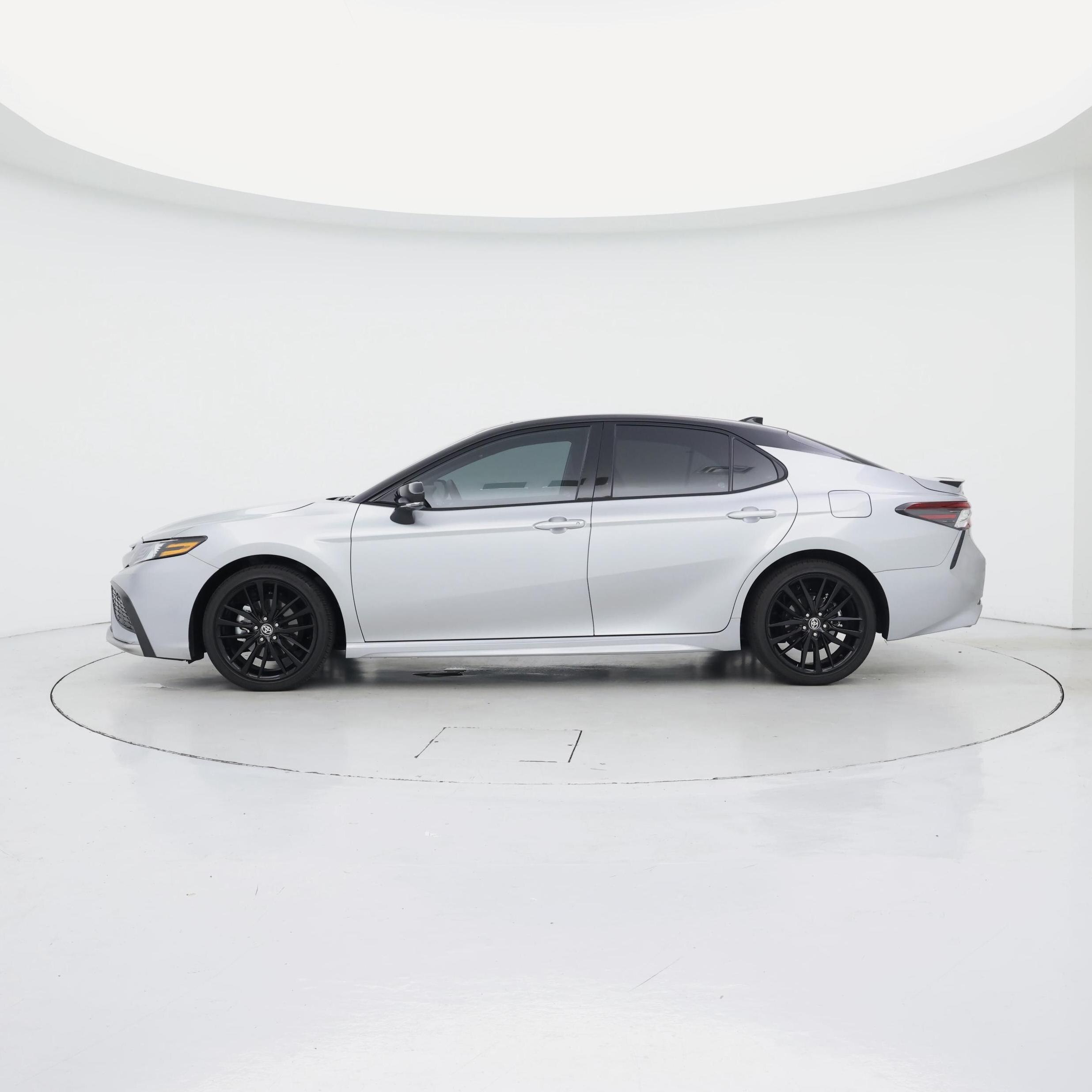 Thumbnail: 2024 Toyota Camry - 3