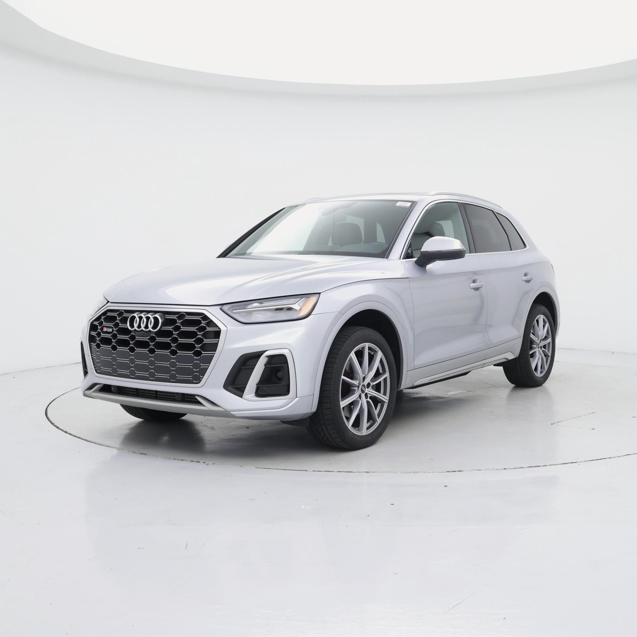 Thumbnail: 2021 Audi SQ5 - 4