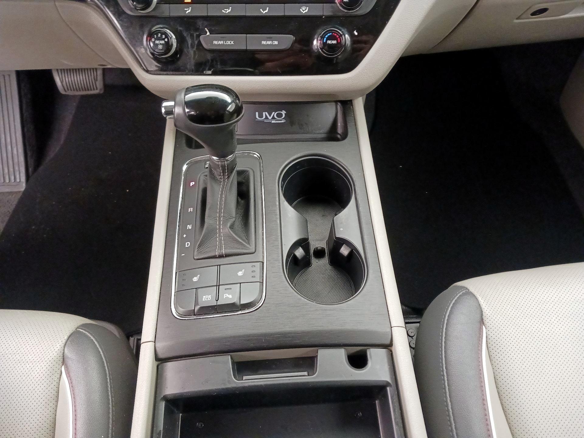 Thumbnail: 2017 Kia Sedona - 17
