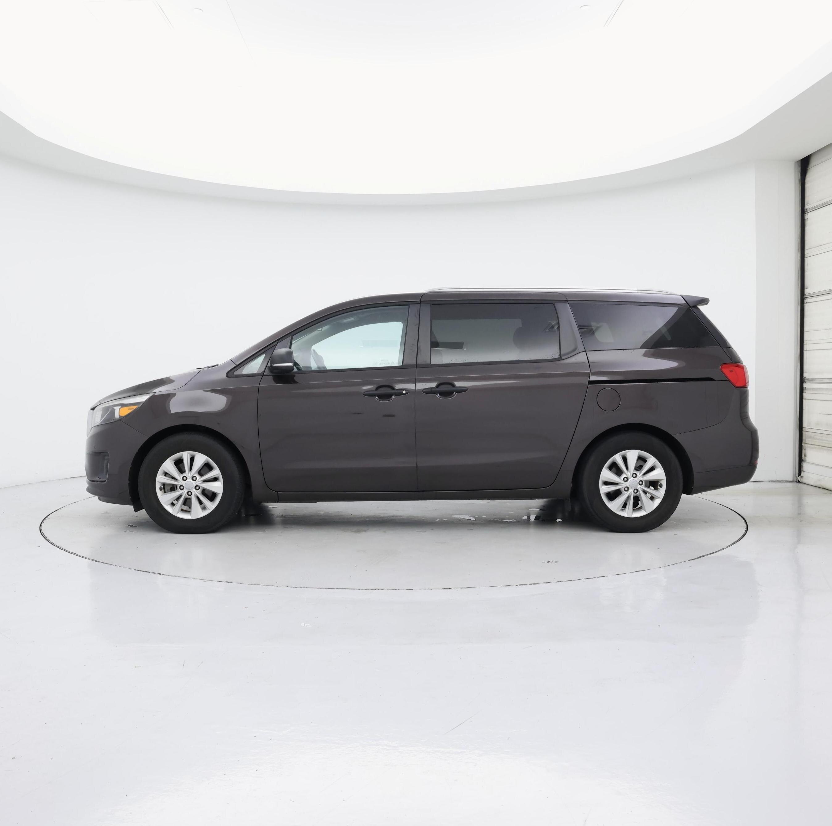 Thumbnail: 2017 Kia Sedona - 3