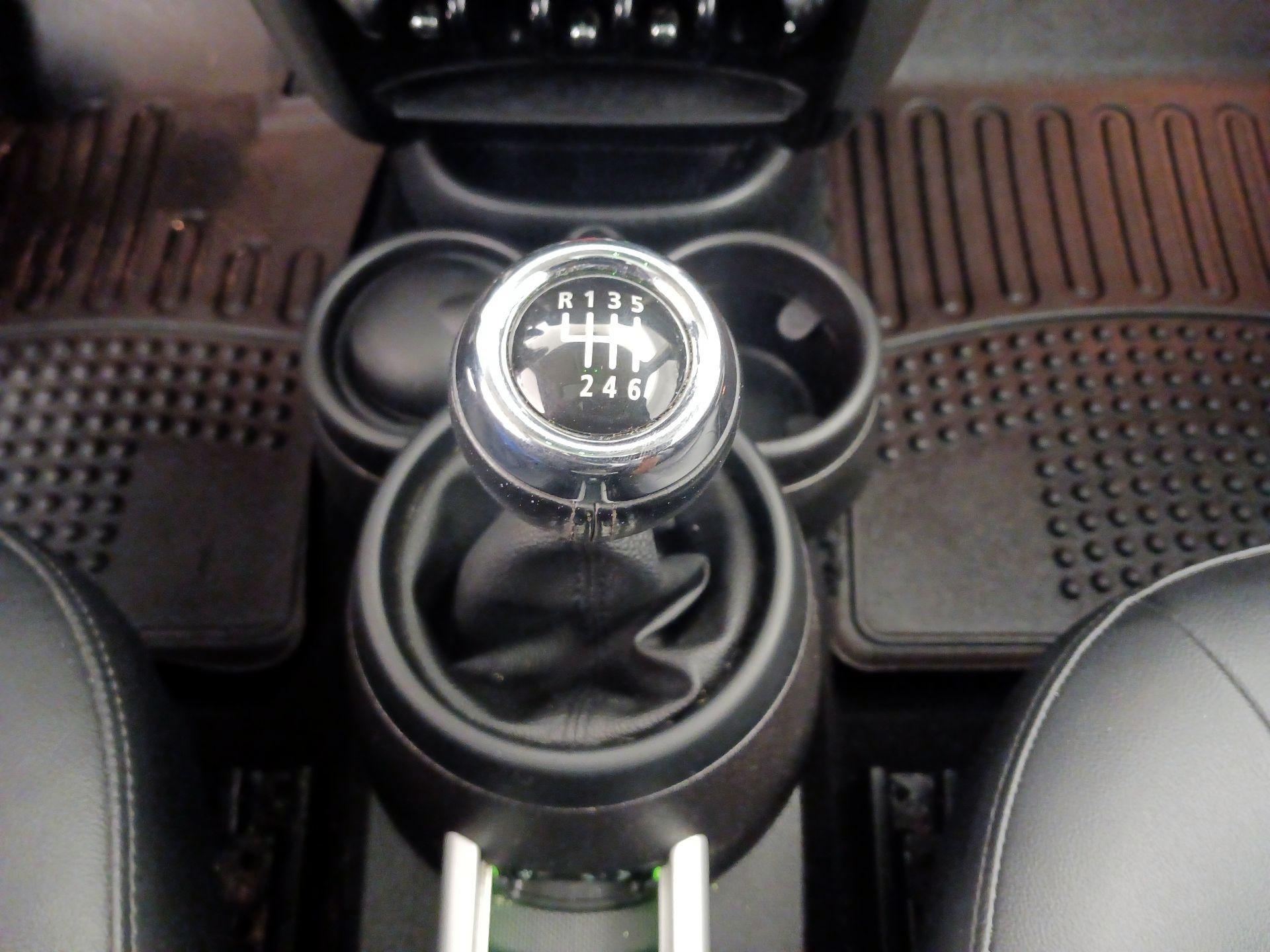 Thumbnail: 2015 MINI Cooper Countryman - 15