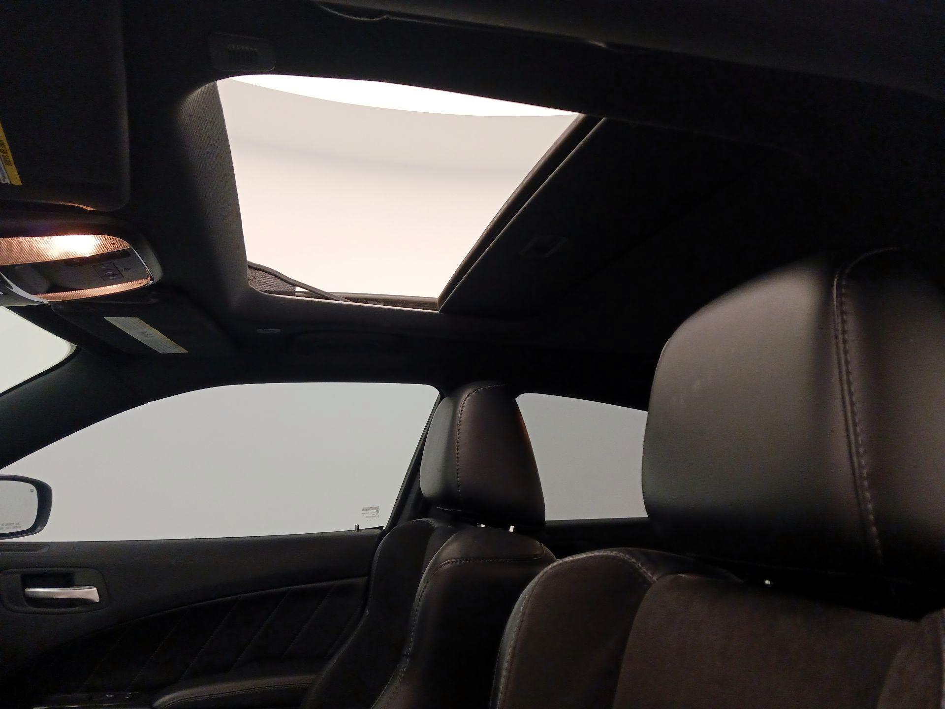 Thumbnail: 2018 Dodge Charger - 20