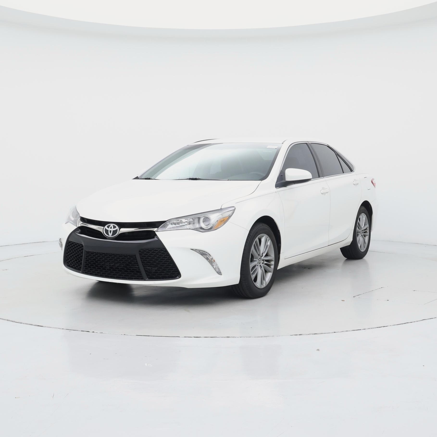 Thumbnail: 2015 Toyota Camry - 4