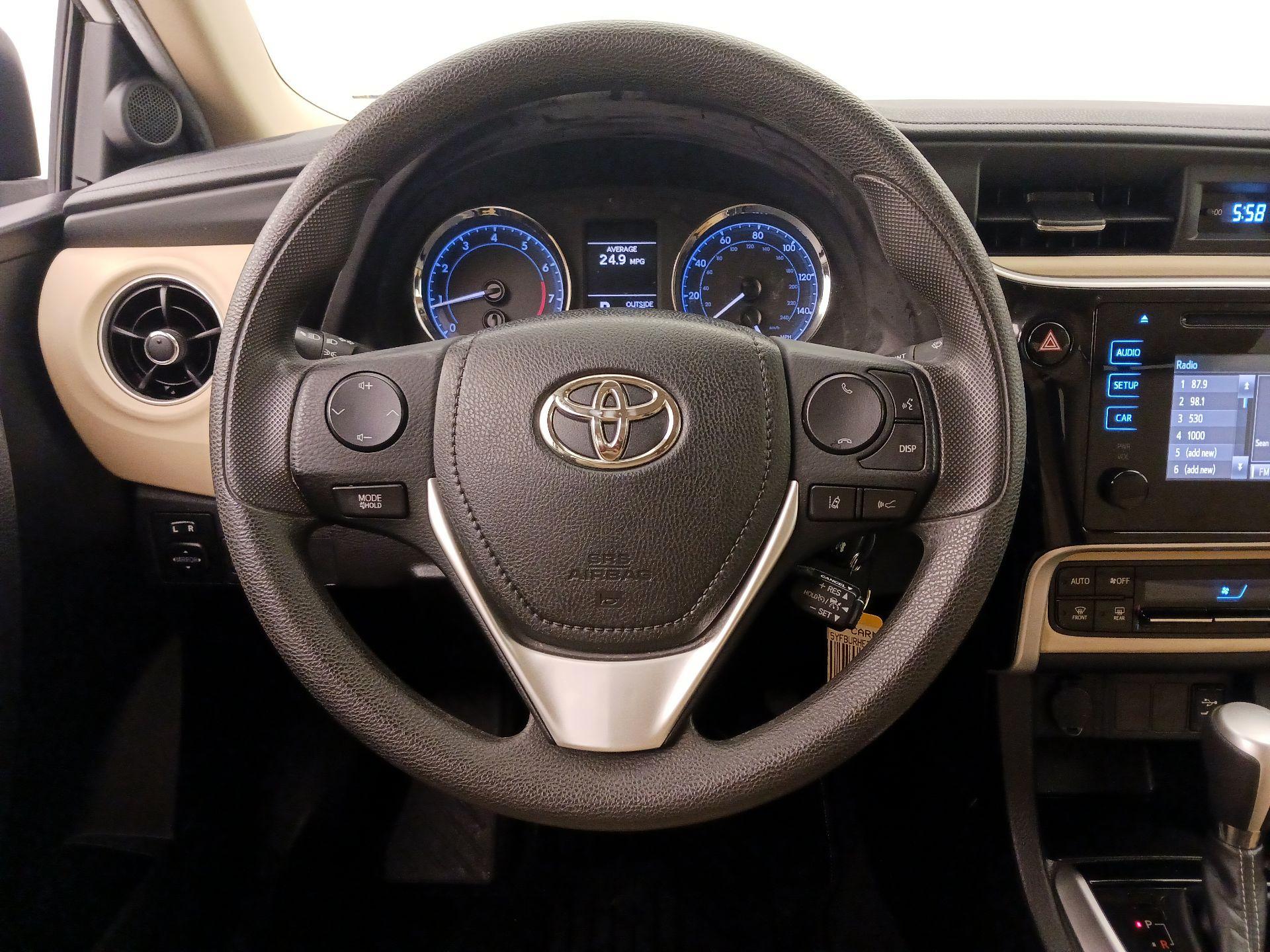 Thumbnail: 2018 Toyota Corolla - 10