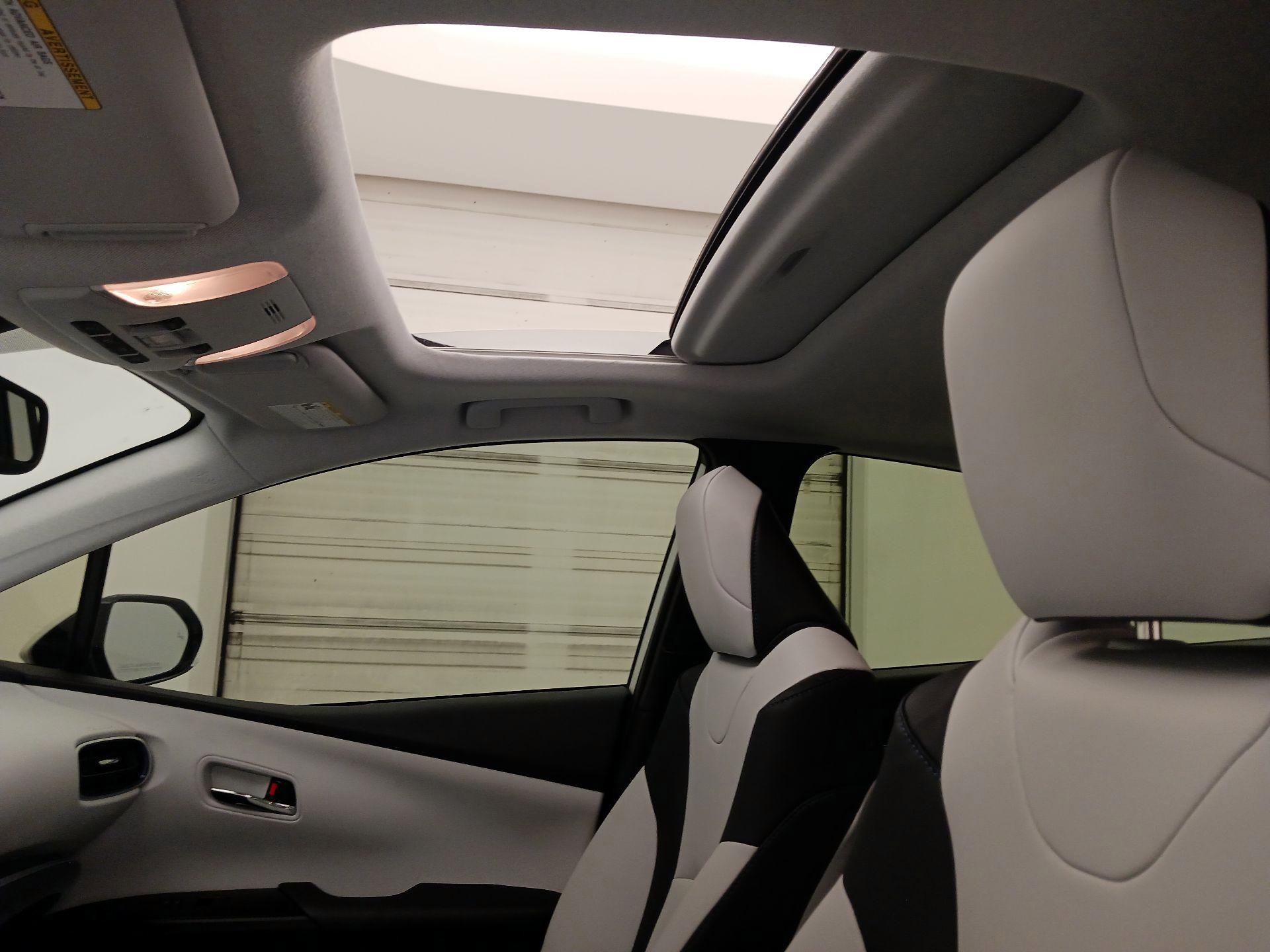 Thumbnail: 2020 Toyota Prius - 20