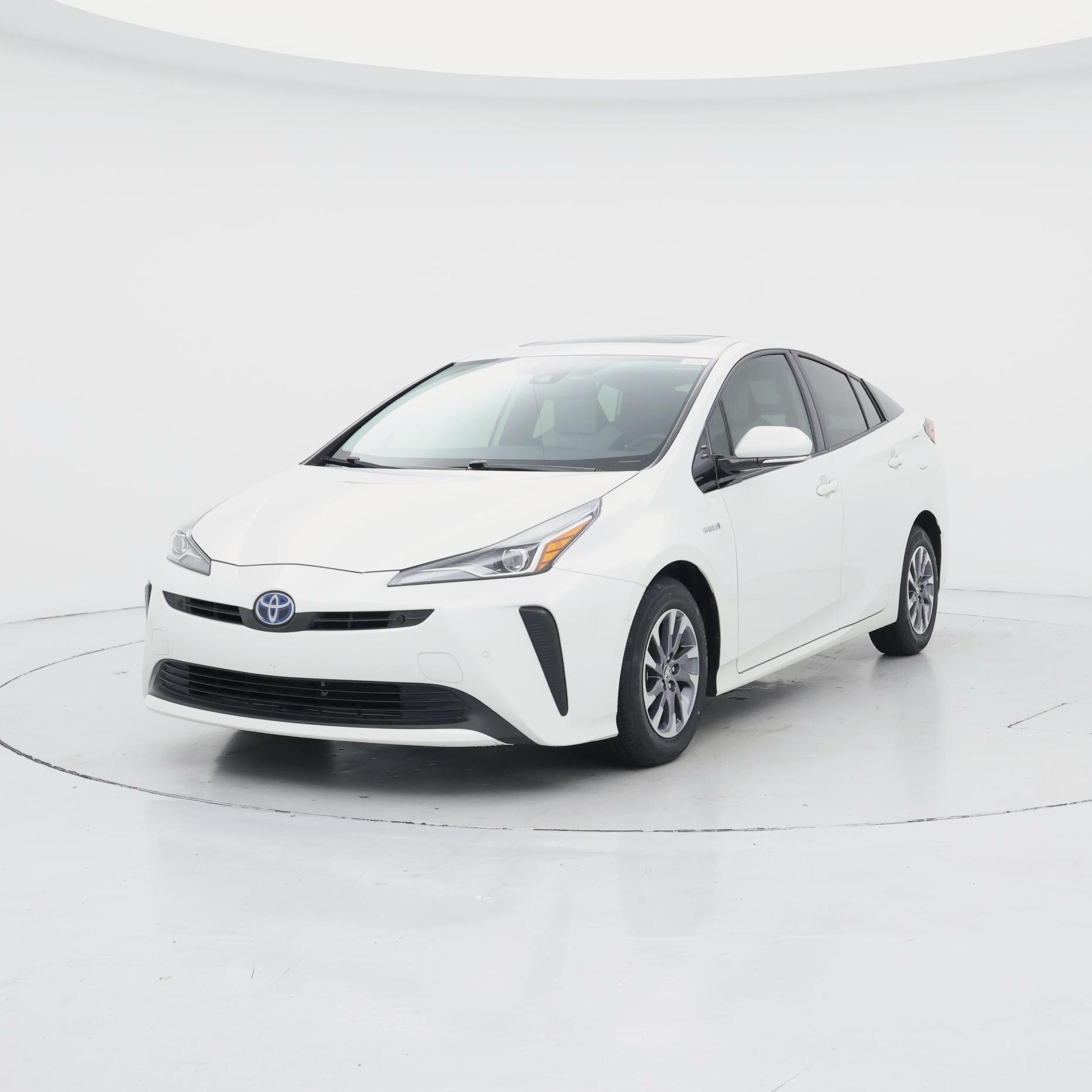 Thumbnail: 2020 Toyota Prius - 4