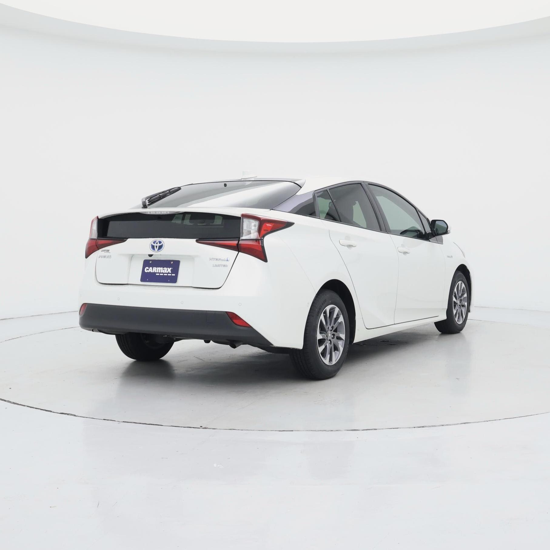 Thumbnail: 2020 Toyota Prius - 8