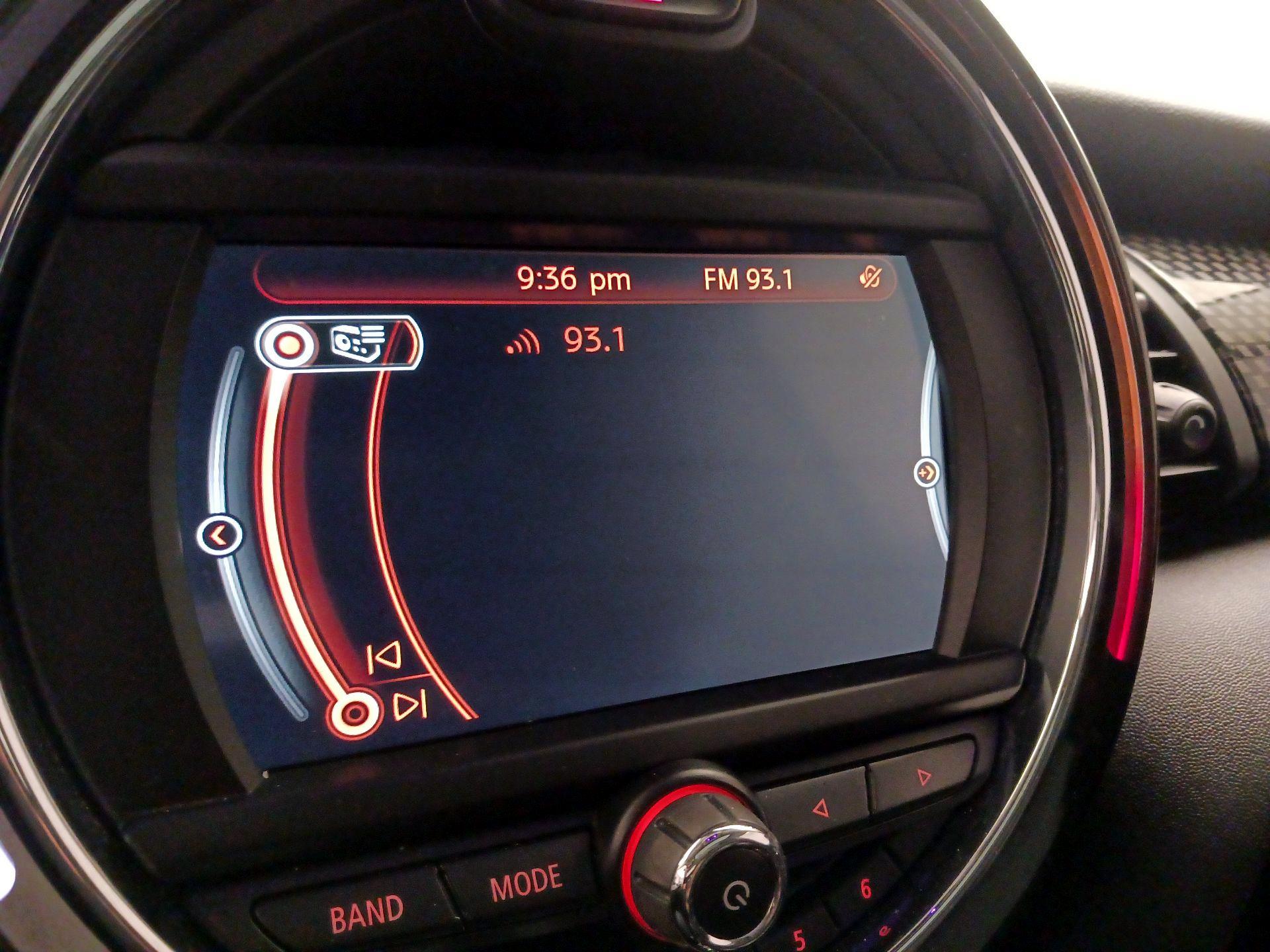Thumbnail: 2017 MINI Cooper Hardtop - 14