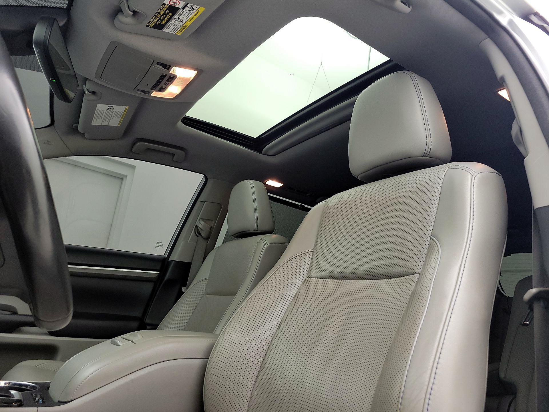 Thumbnail: 2018 Toyota Highlander - 20