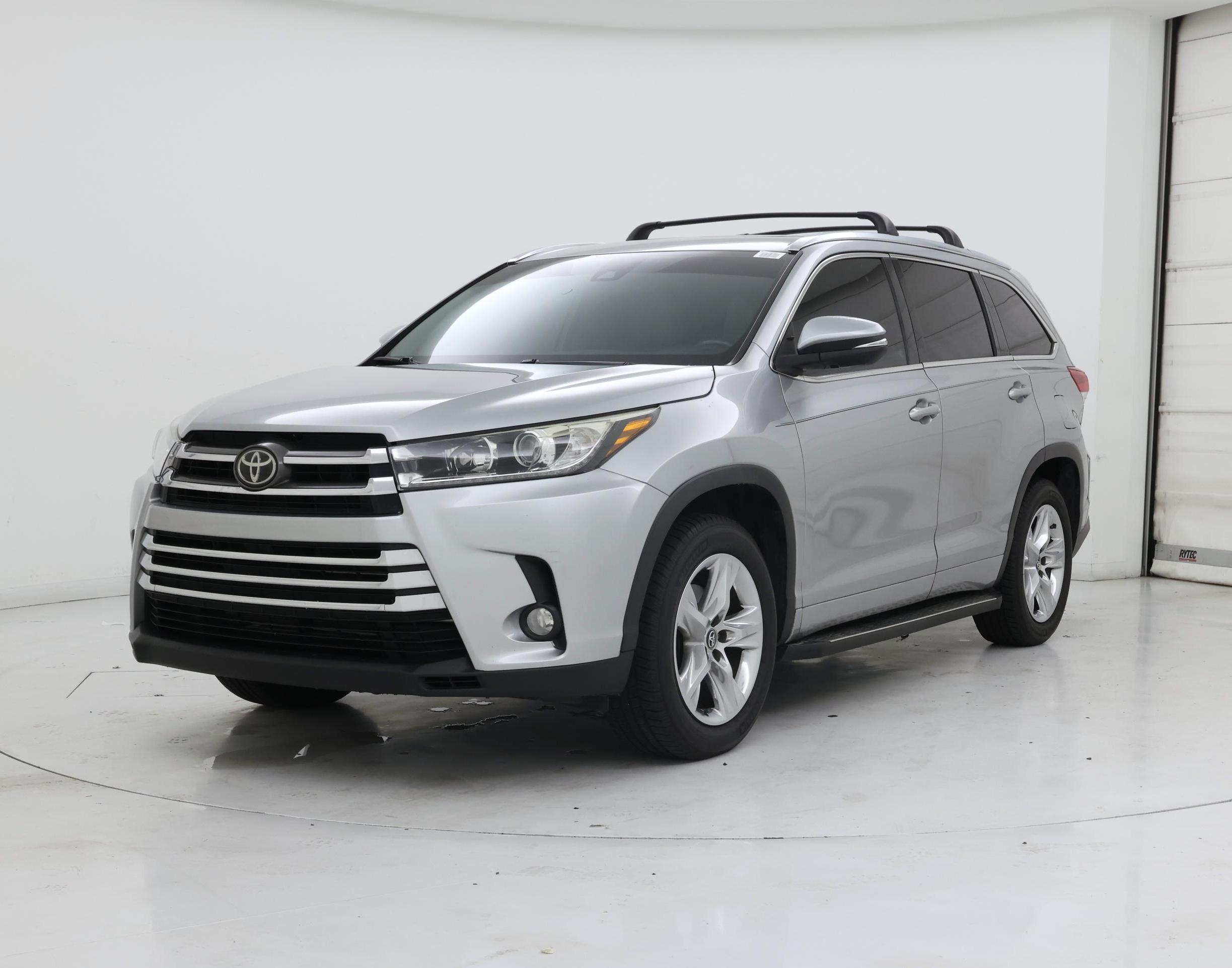 Thumbnail: 2018 Toyota Highlander - 4