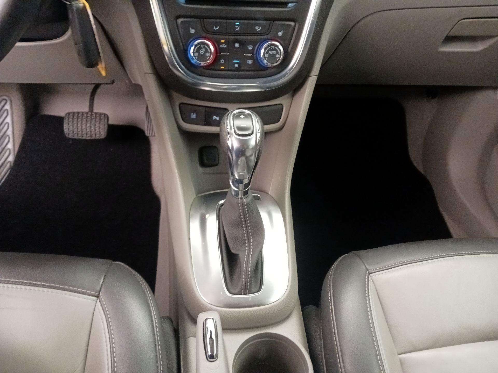 Thumbnail: 2016 Buick Encore - 18