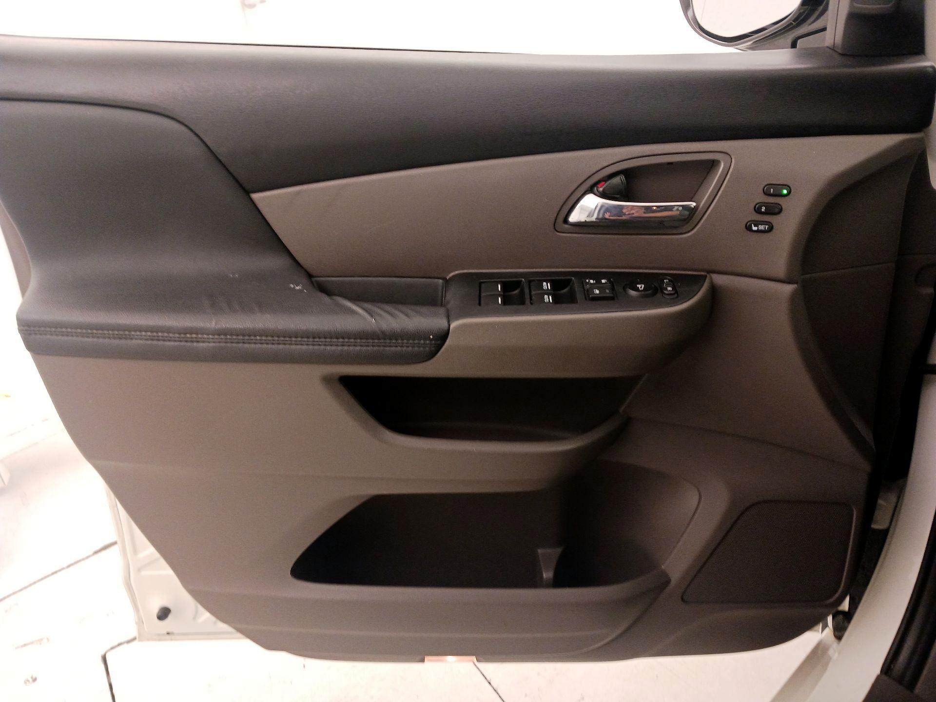 Thumbnail: 2017 Honda Odyssey - 12