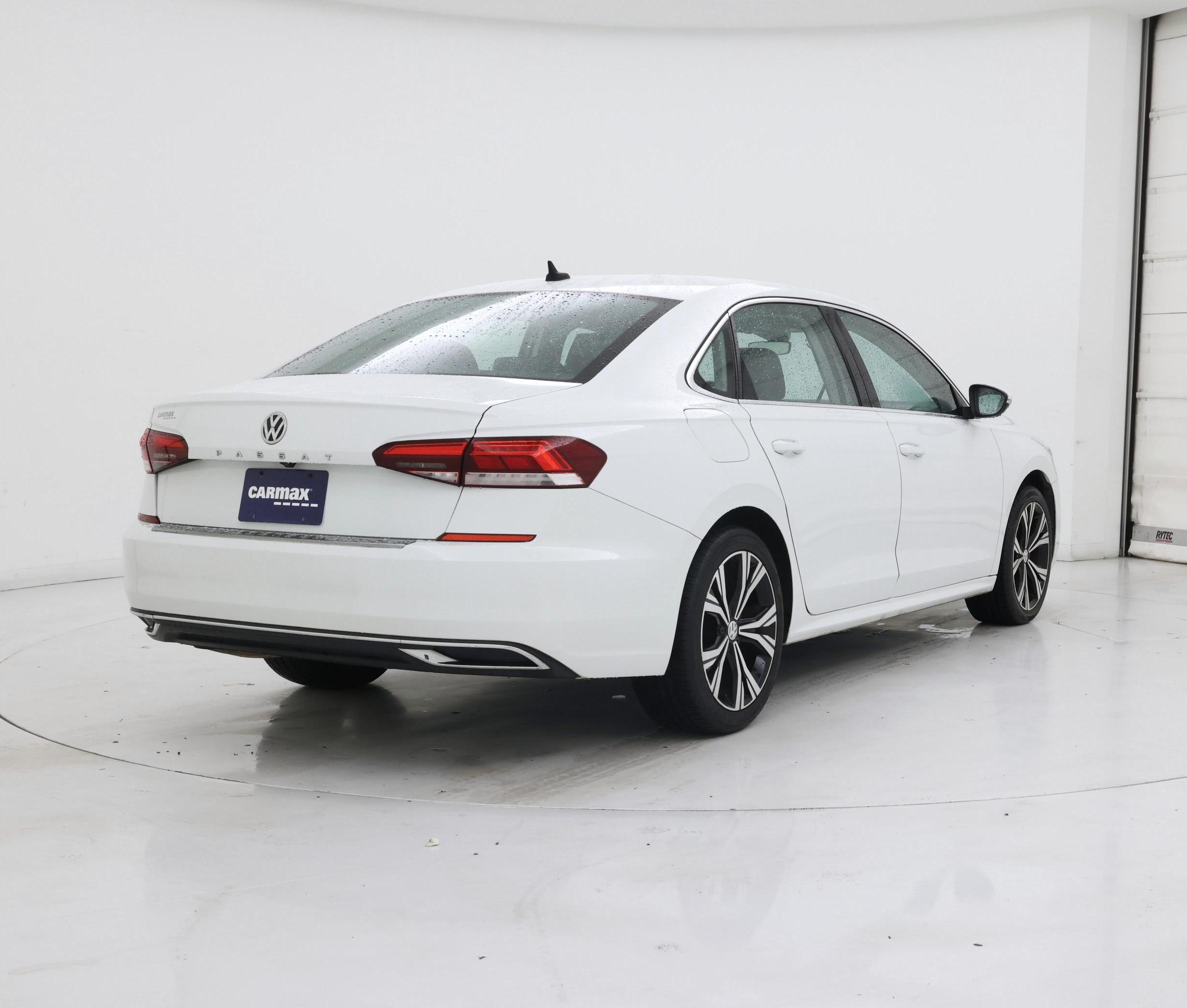 Thumbnail: 2022 Volkswagen Passat - 8