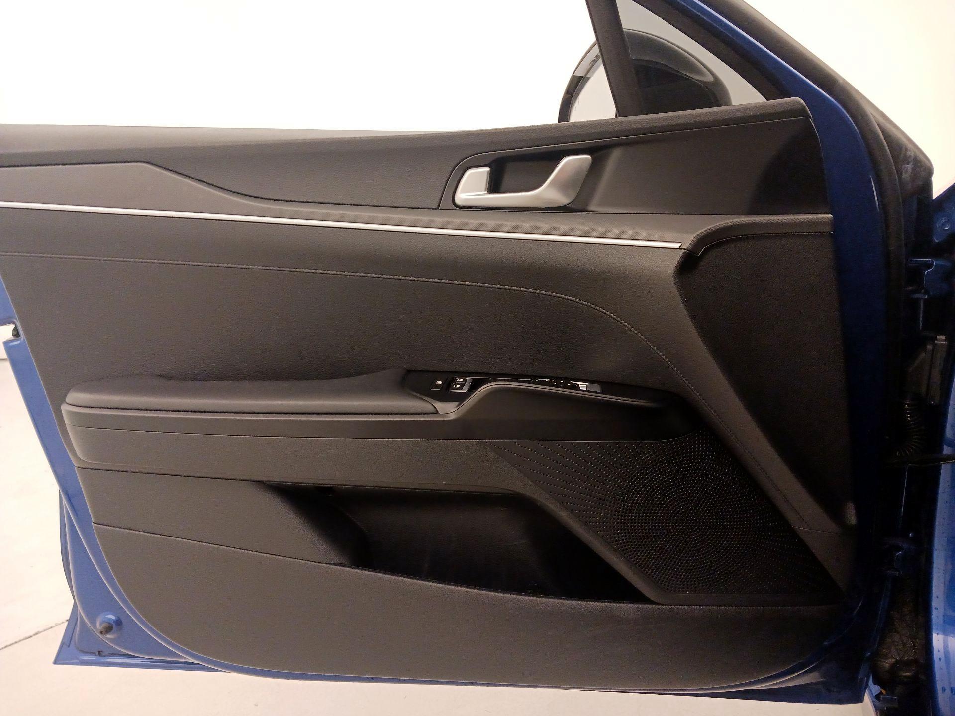 Thumbnail: 2023 Kia K5 - 12