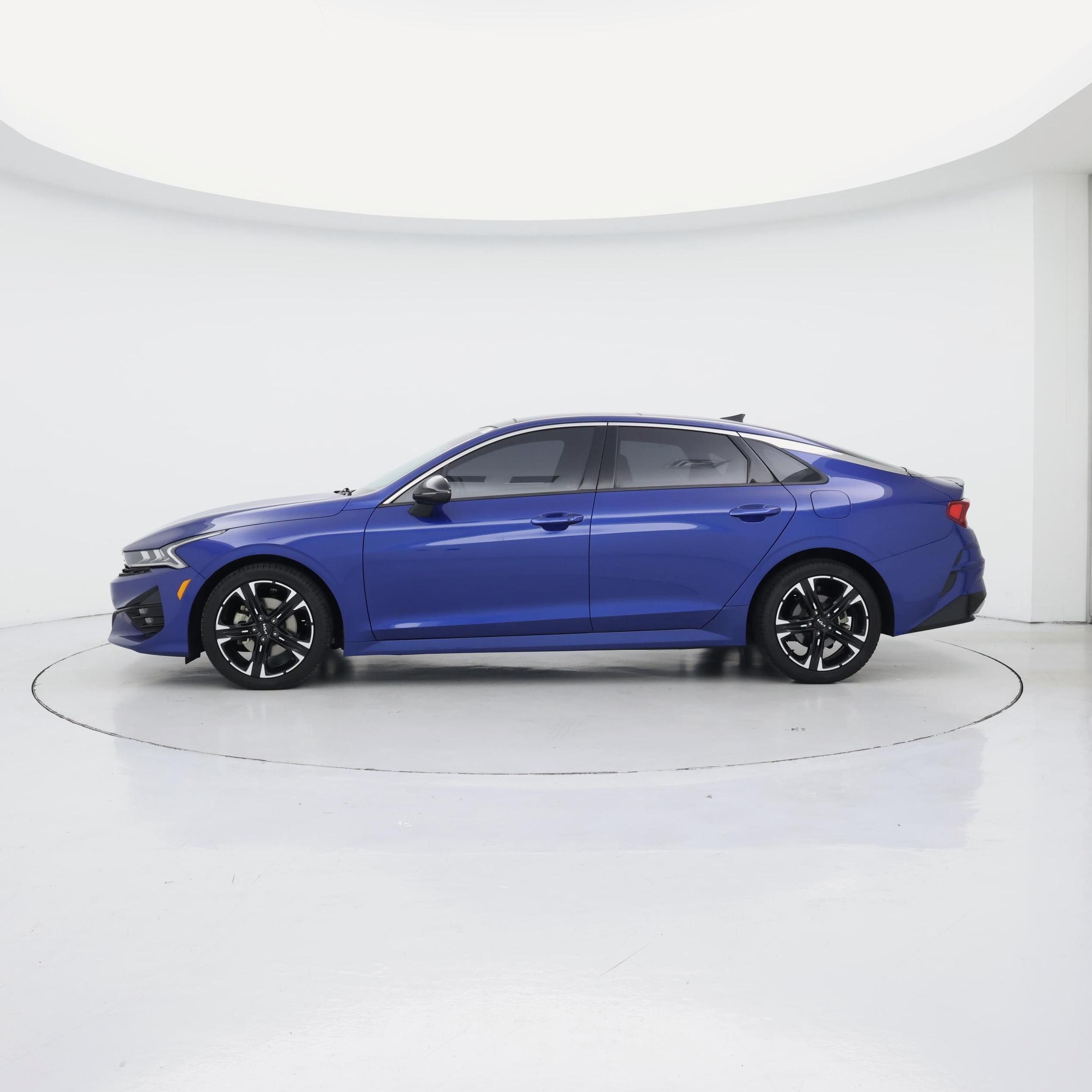 Thumbnail: 2023 Kia K5 - 3