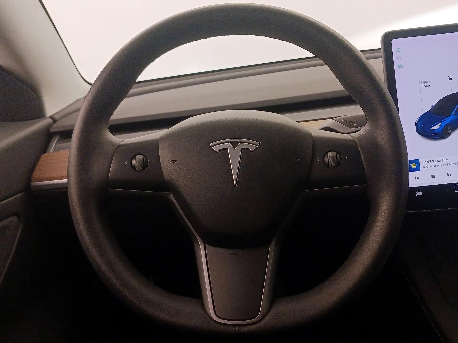 Thumbnail: 2021 Tesla Model 3 - 10