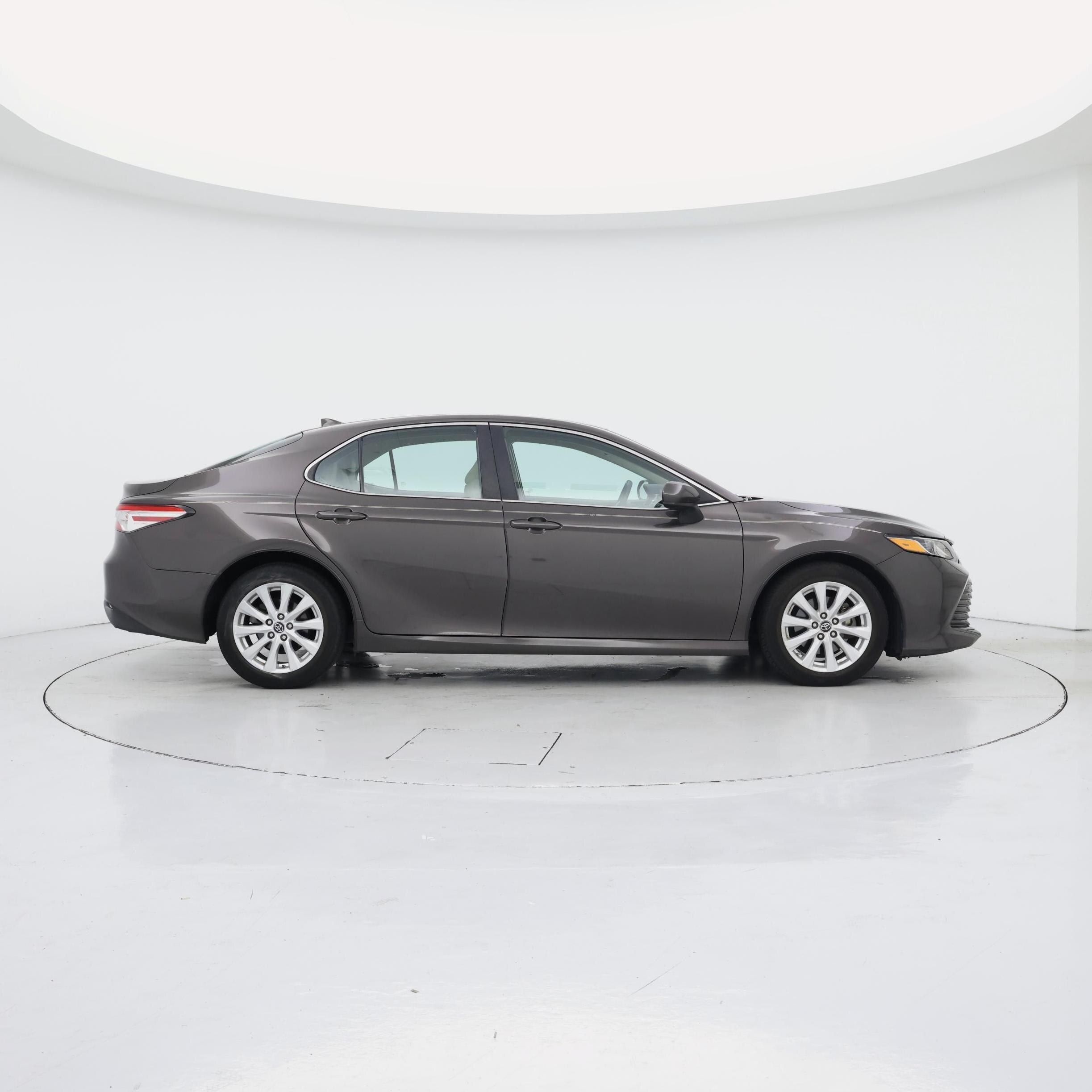 Thumbnail: 2019 Toyota Camry - 7