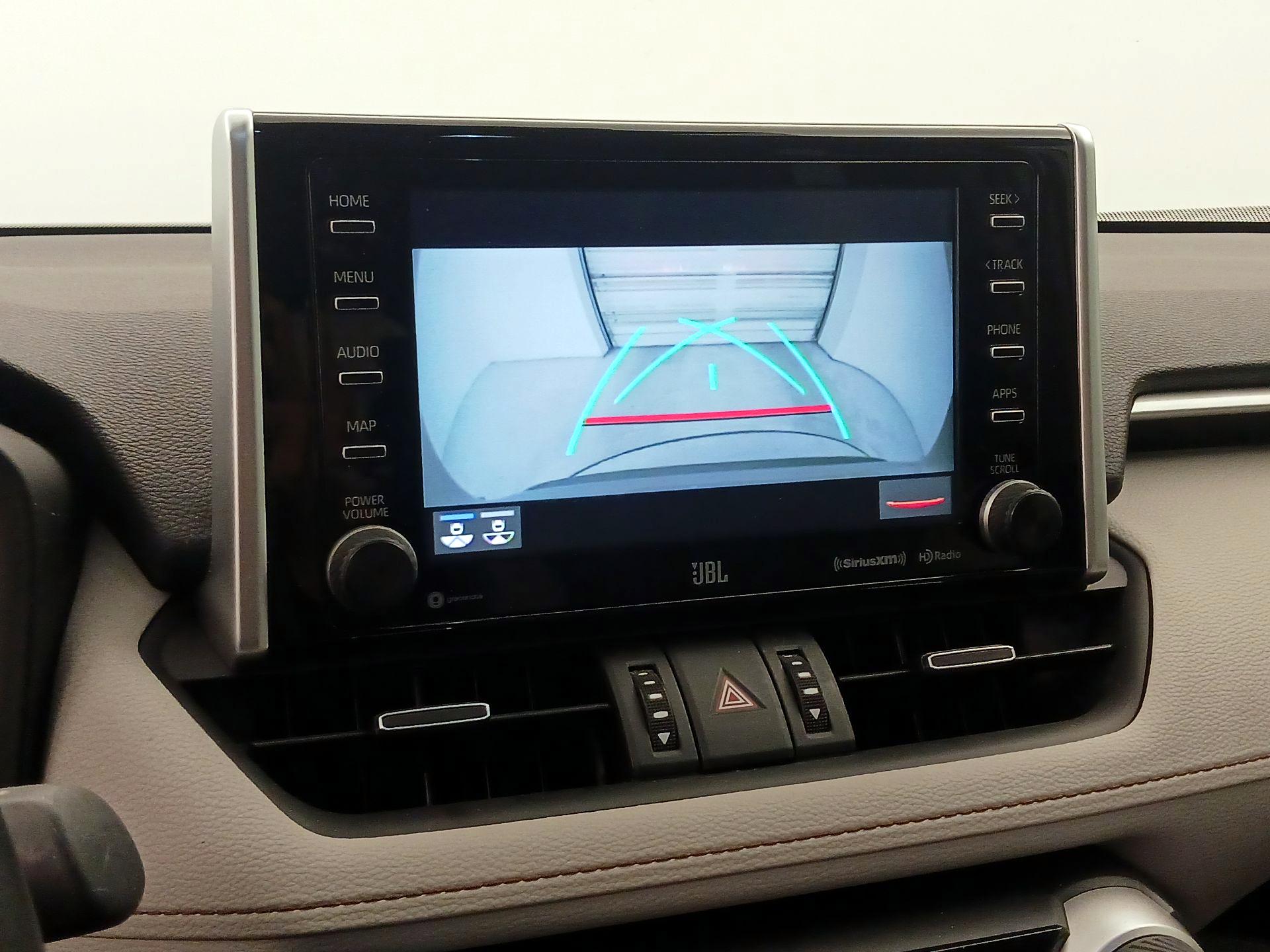 Thumbnail: 2020 Toyota RAV4 - 15