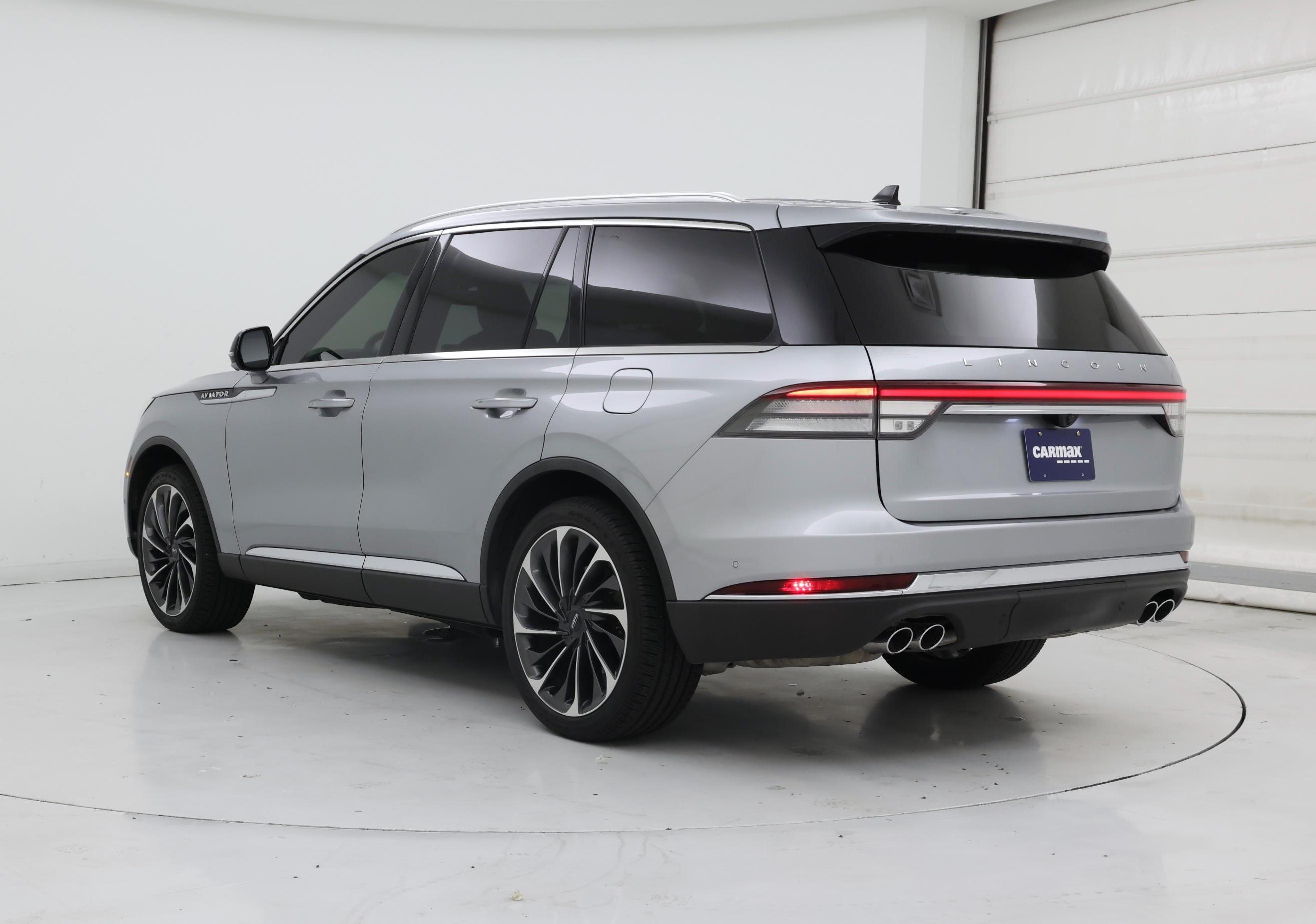 Thumbnail: 2023 Lincoln Aviator - 2