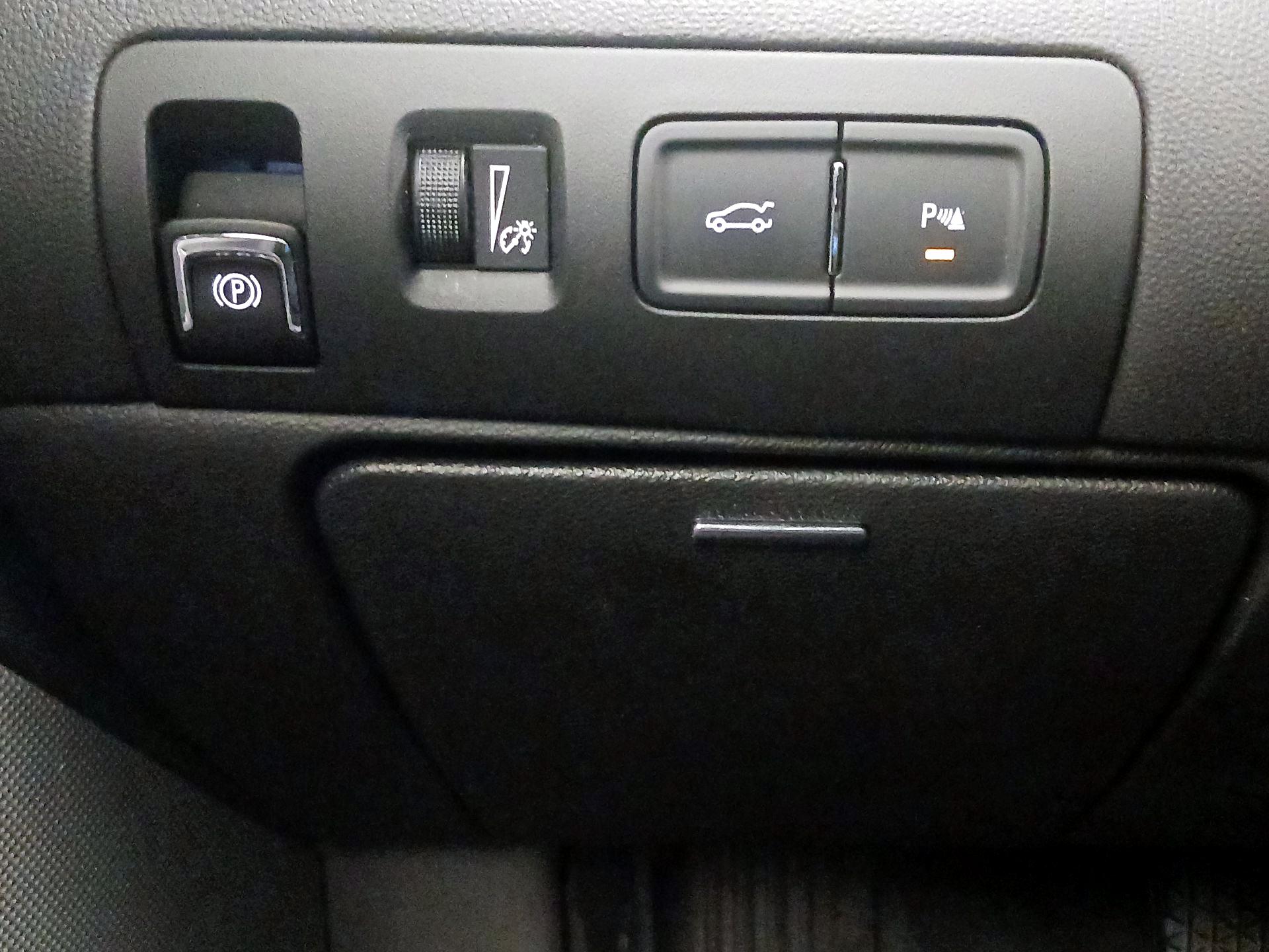 Thumbnail: 2015 Chevrolet Impala - 13
