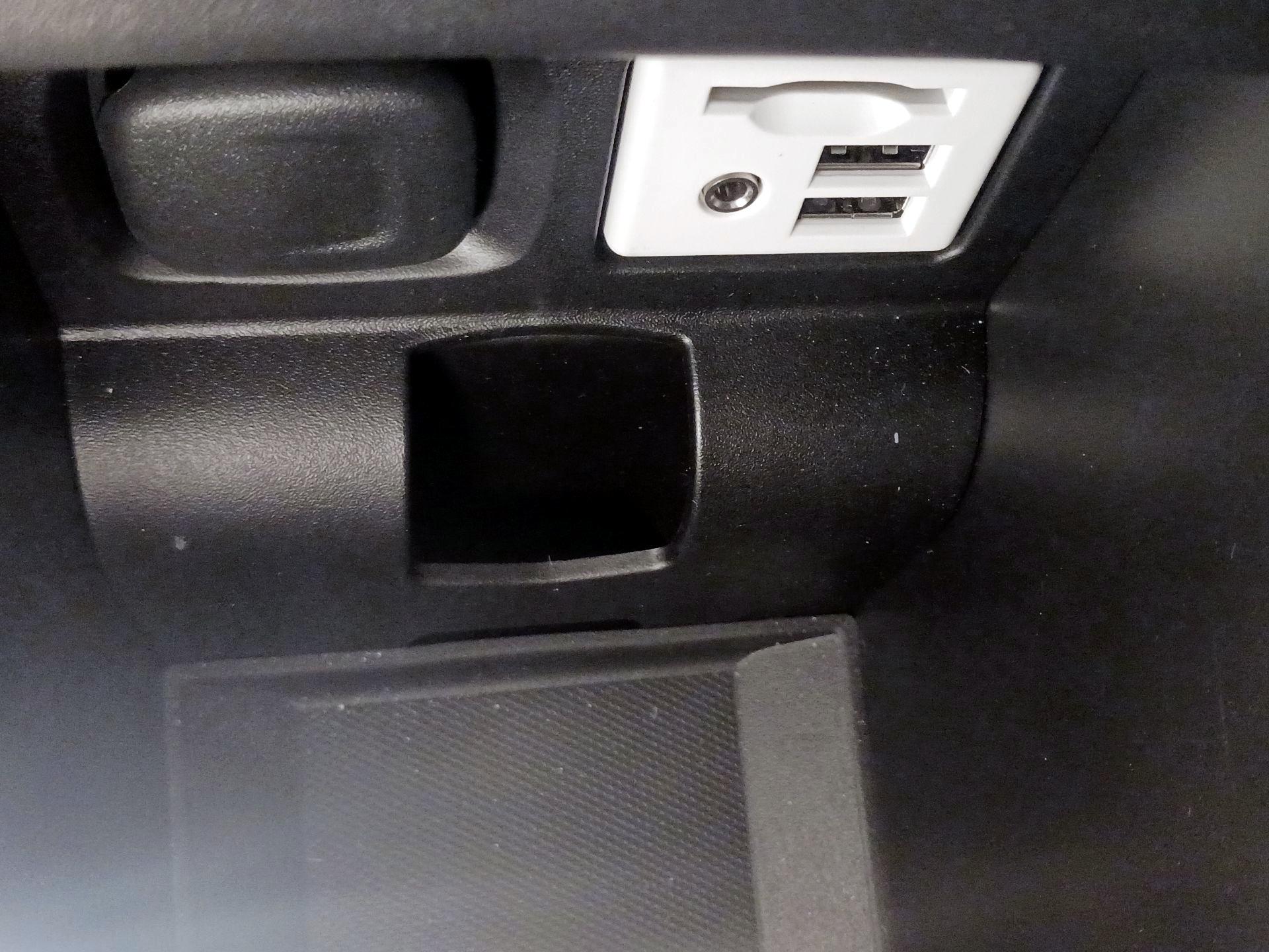 Thumbnail: 2015 Chevrolet Impala - 18