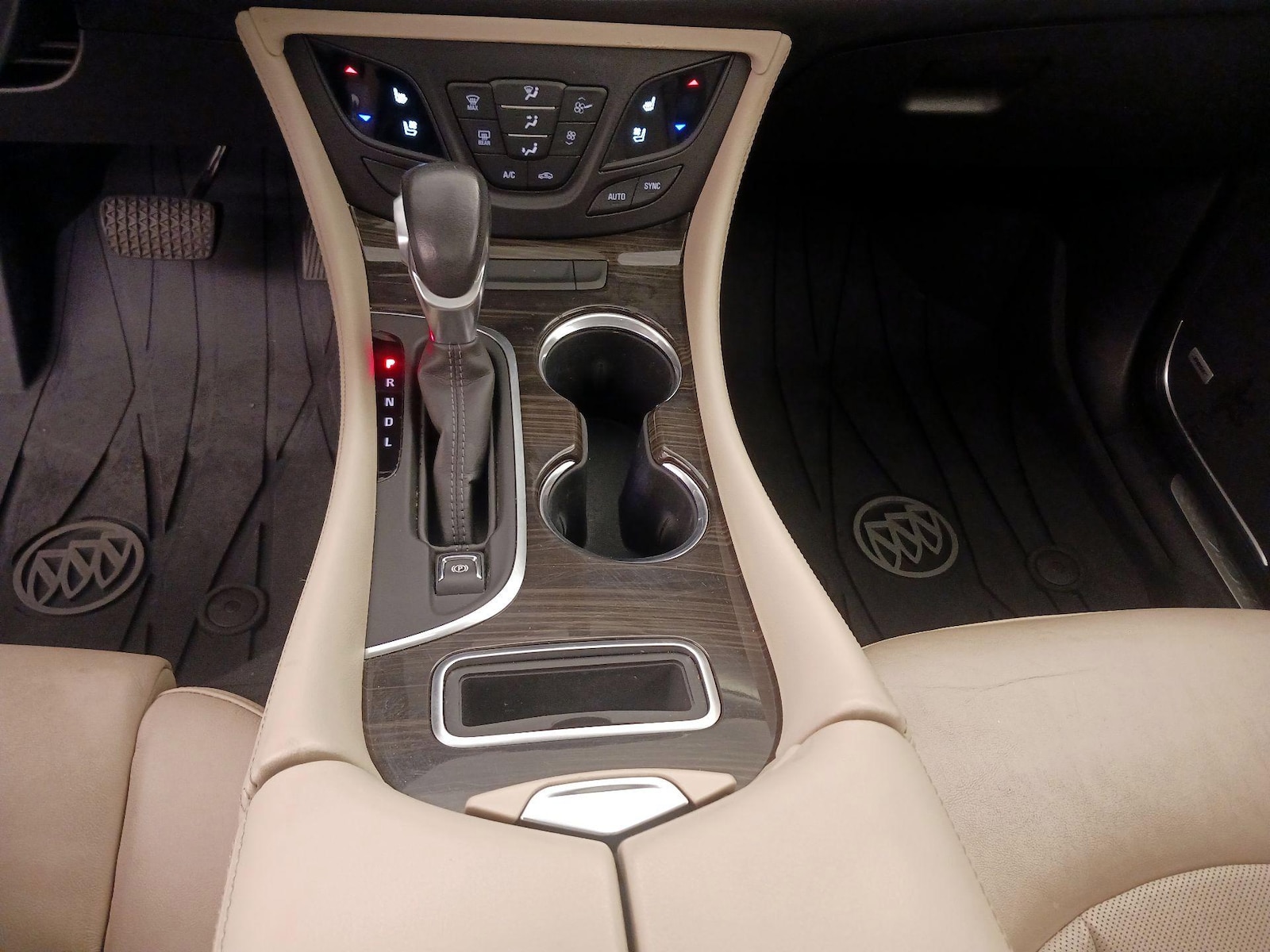 2019 Buick Envision Premium II - Photo 19