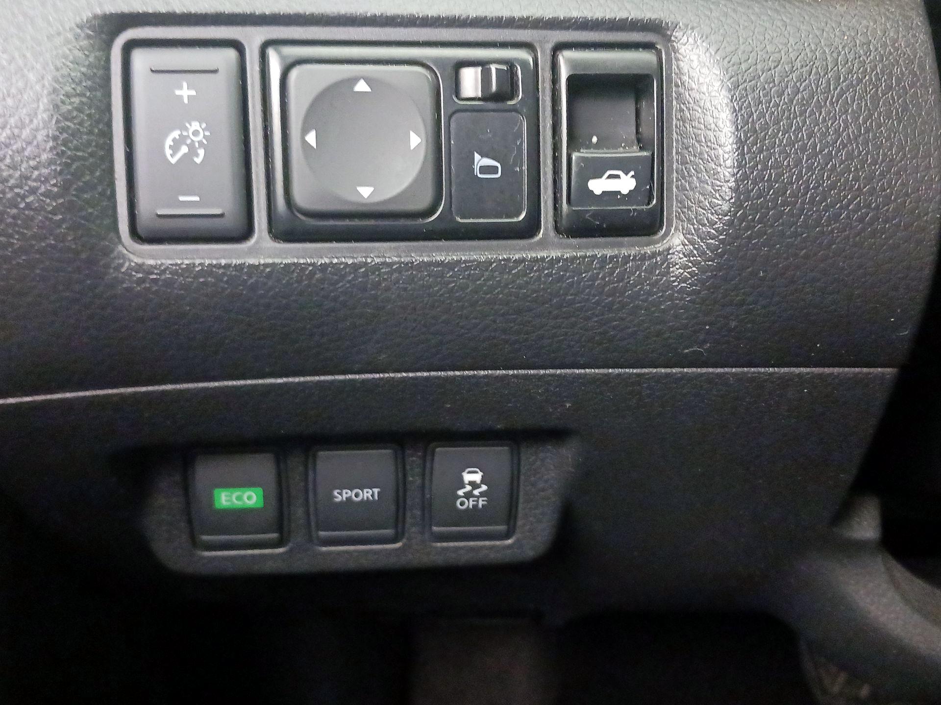 Thumbnail: 2014 Nissan Sentra - 13