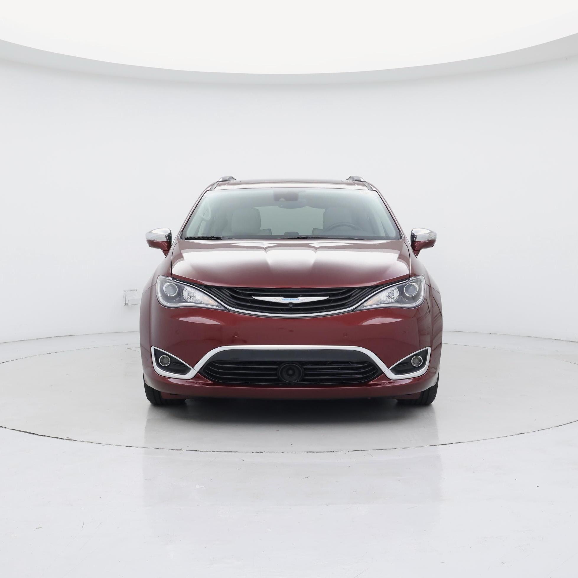 Thumbnail: 2018 Chrysler Pacifica - 5