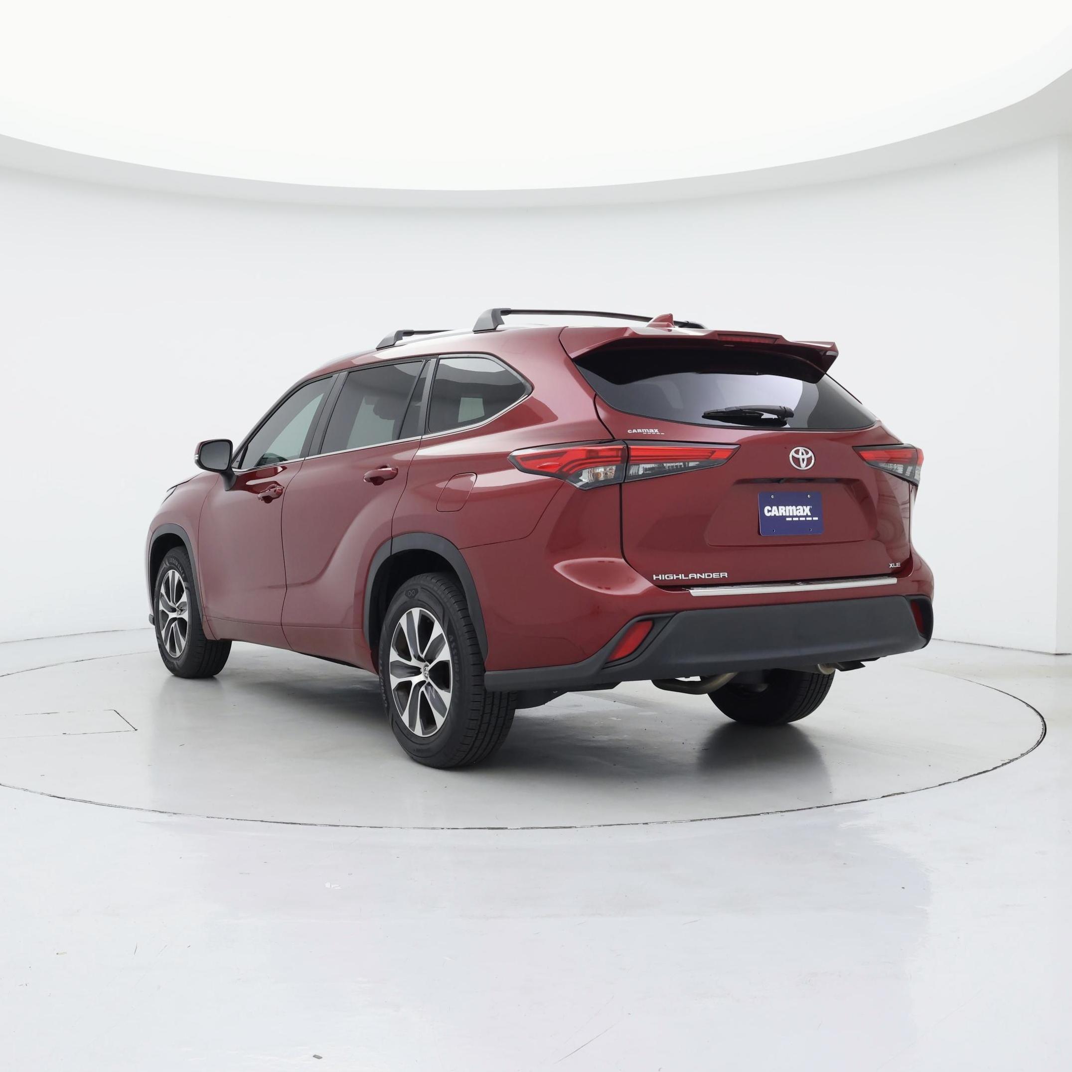 Thumbnail: 2023 Toyota Highlander - 2