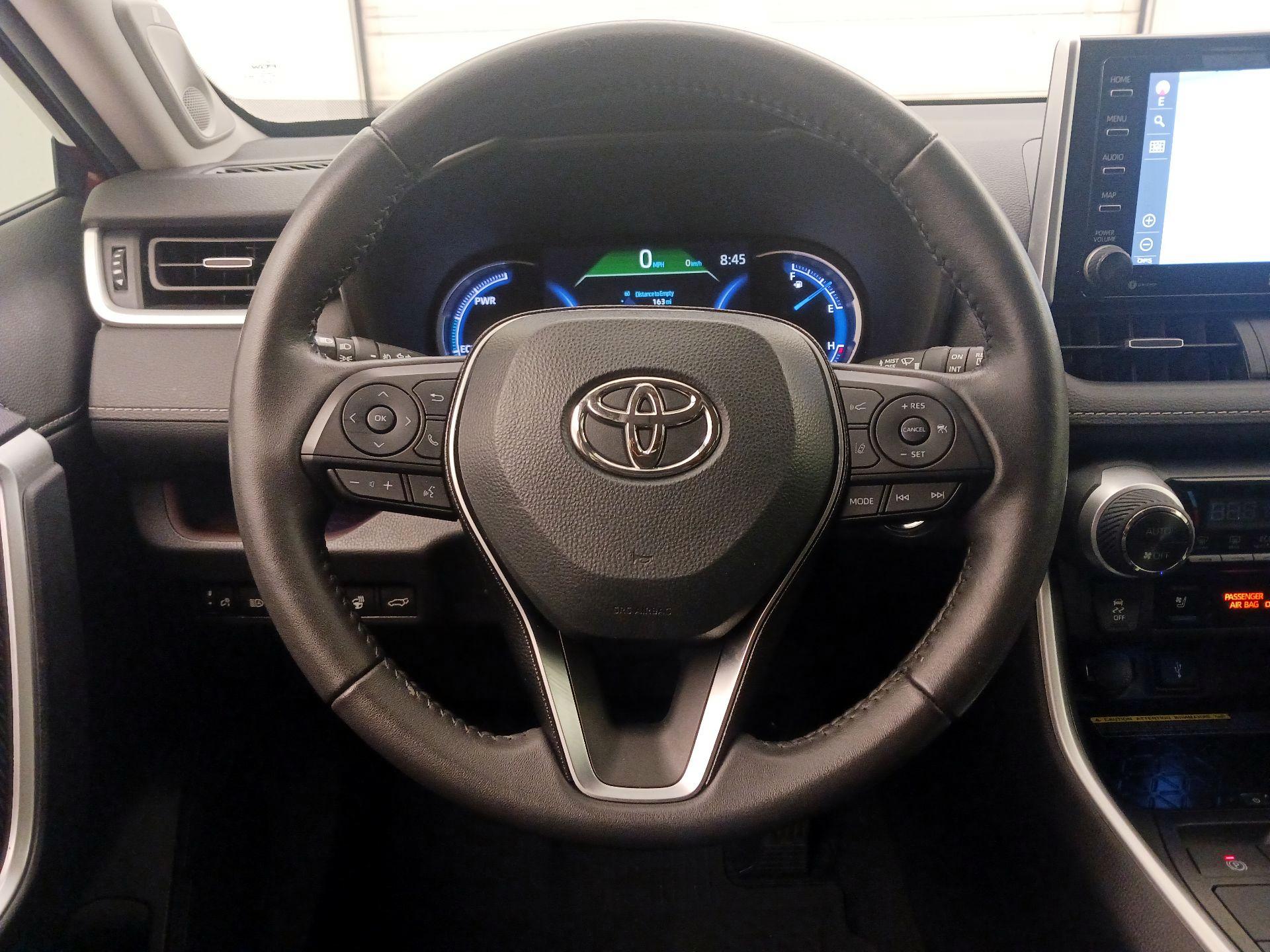 Thumbnail: 2021 Toyota RAV4 - 10