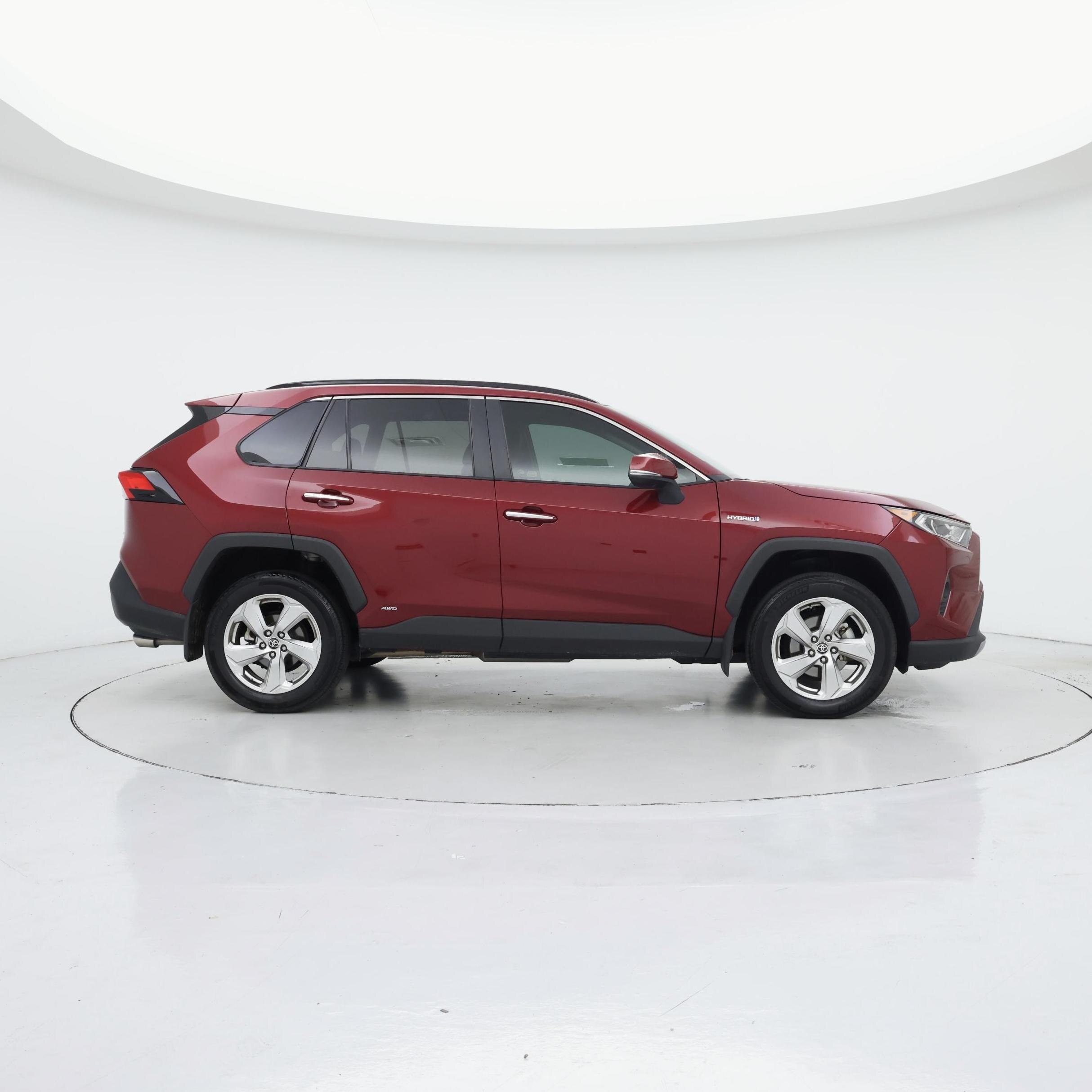 Thumbnail: 2021 Toyota RAV4 - 7