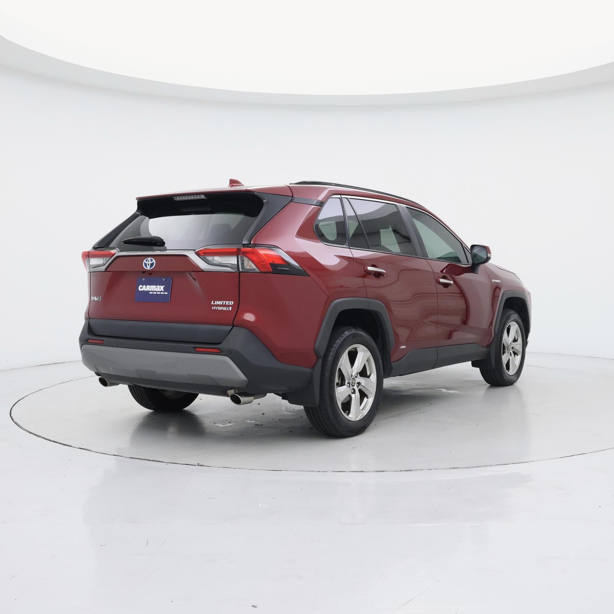 Thumbnail: 2021 Toyota RAV4 - 8