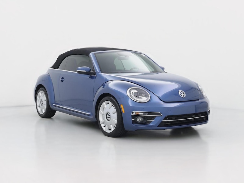2019 Volkswagen Beetle SE -
                  Gainesville, FL