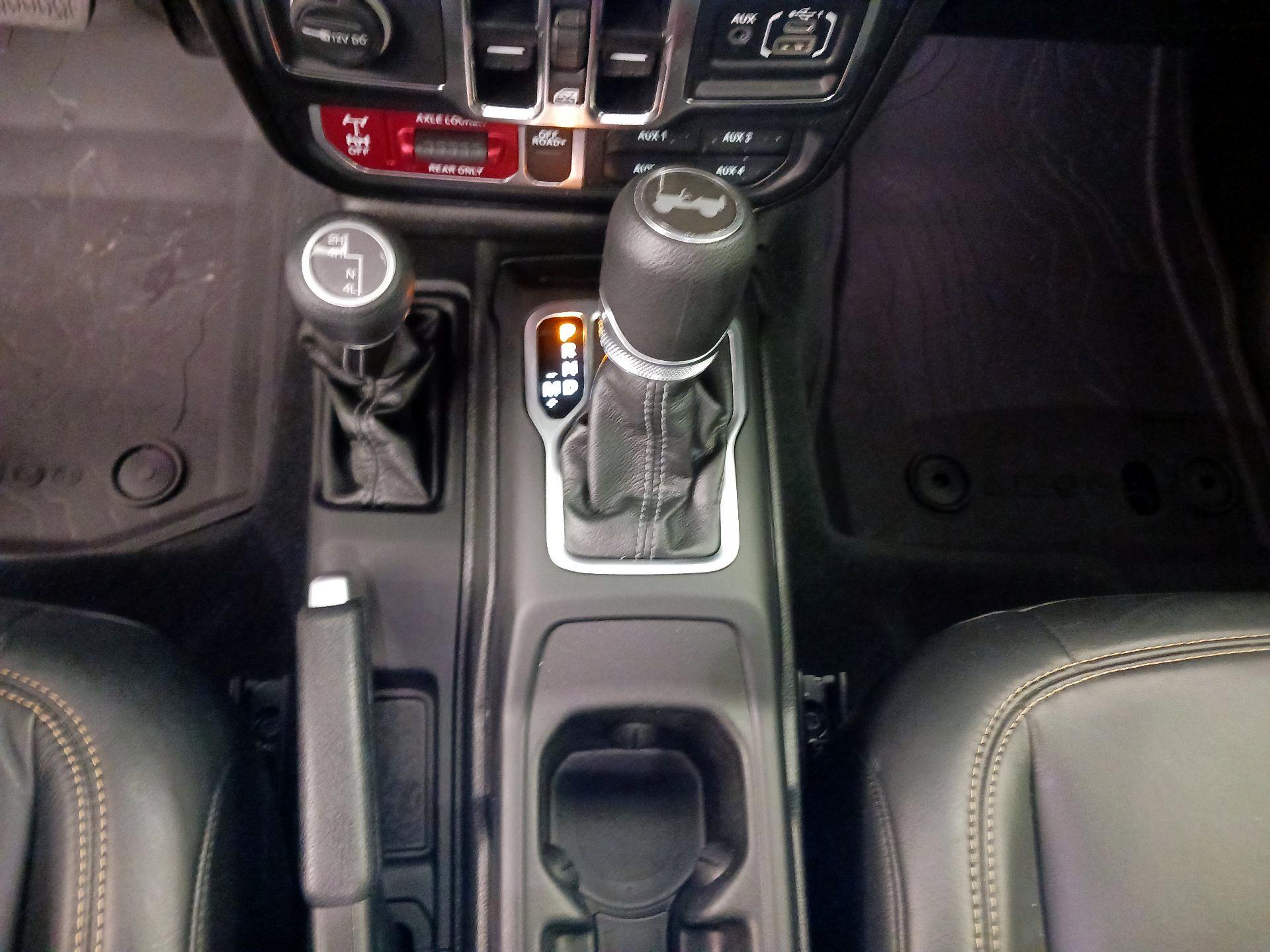 Thumbnail: 2024 Jeep Wrangler - 17