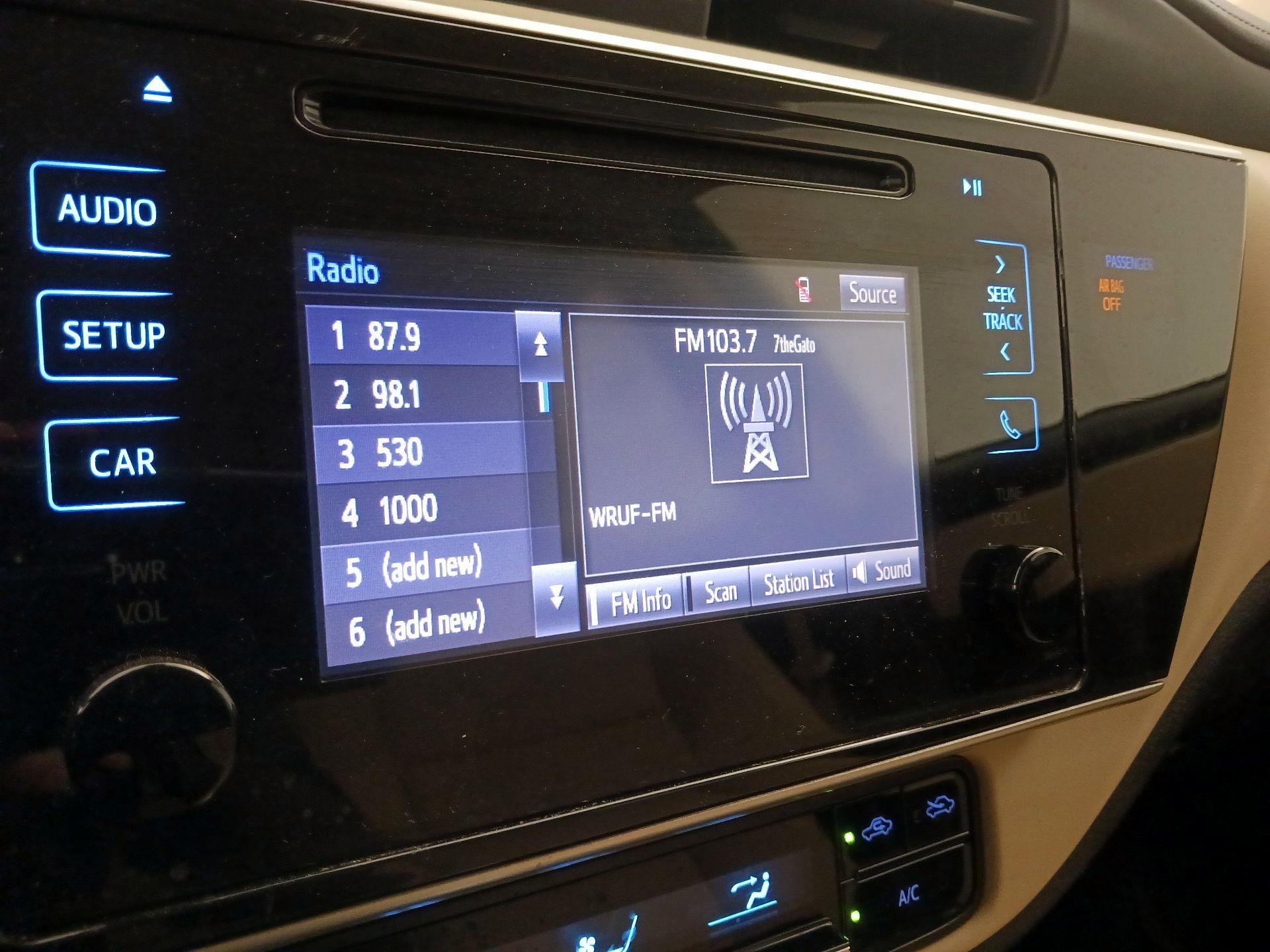 Thumbnail: 2019 Toyota Corolla - 15