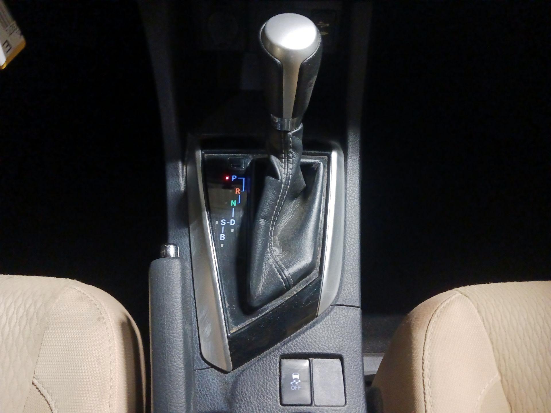 Thumbnail: 2019 Toyota Corolla - 18
