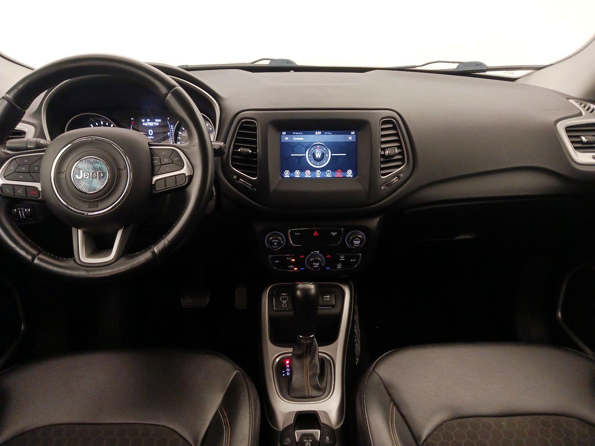Thumbnail: 2020 Jeep Compass - 9