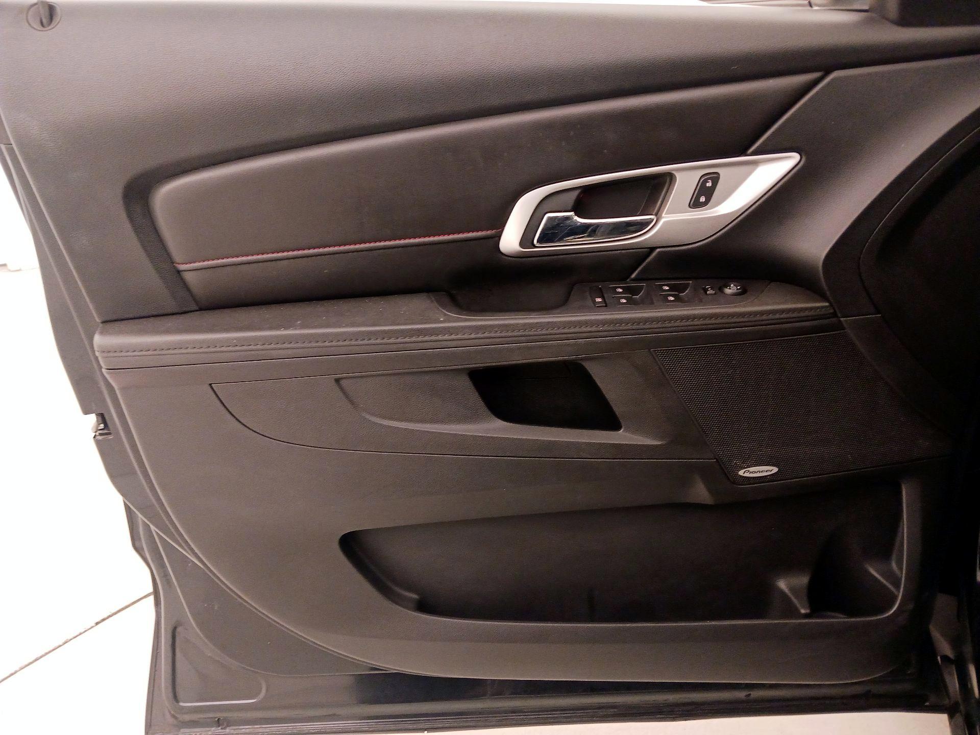 Thumbnail: 2017 GMC Terrain - 12