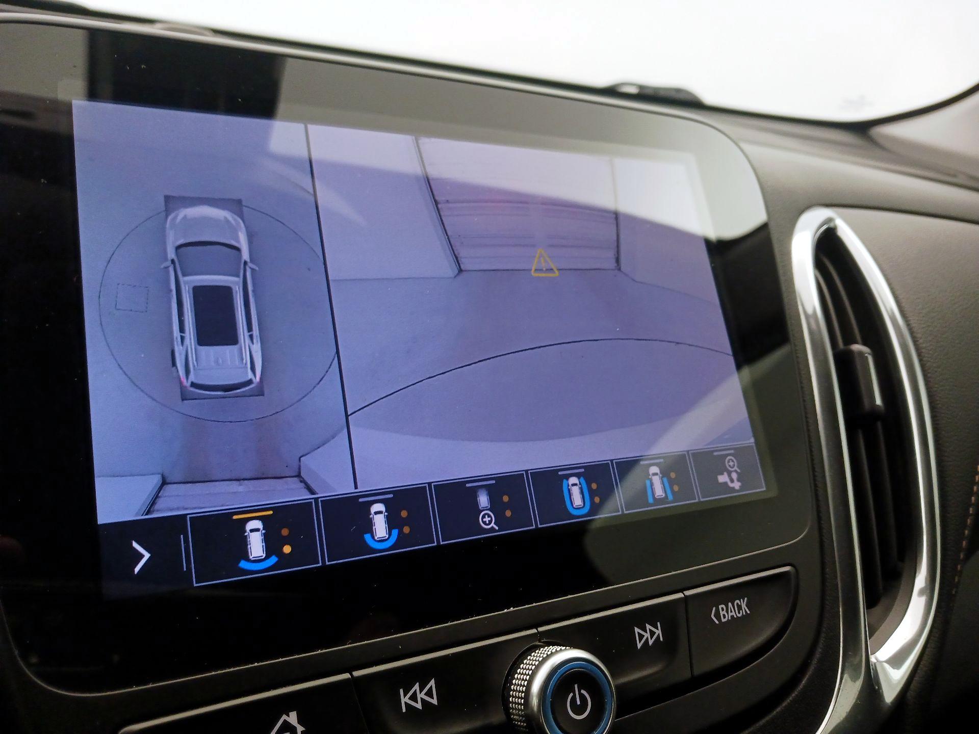 Thumbnail: 2020 Chevrolet Equinox - 14