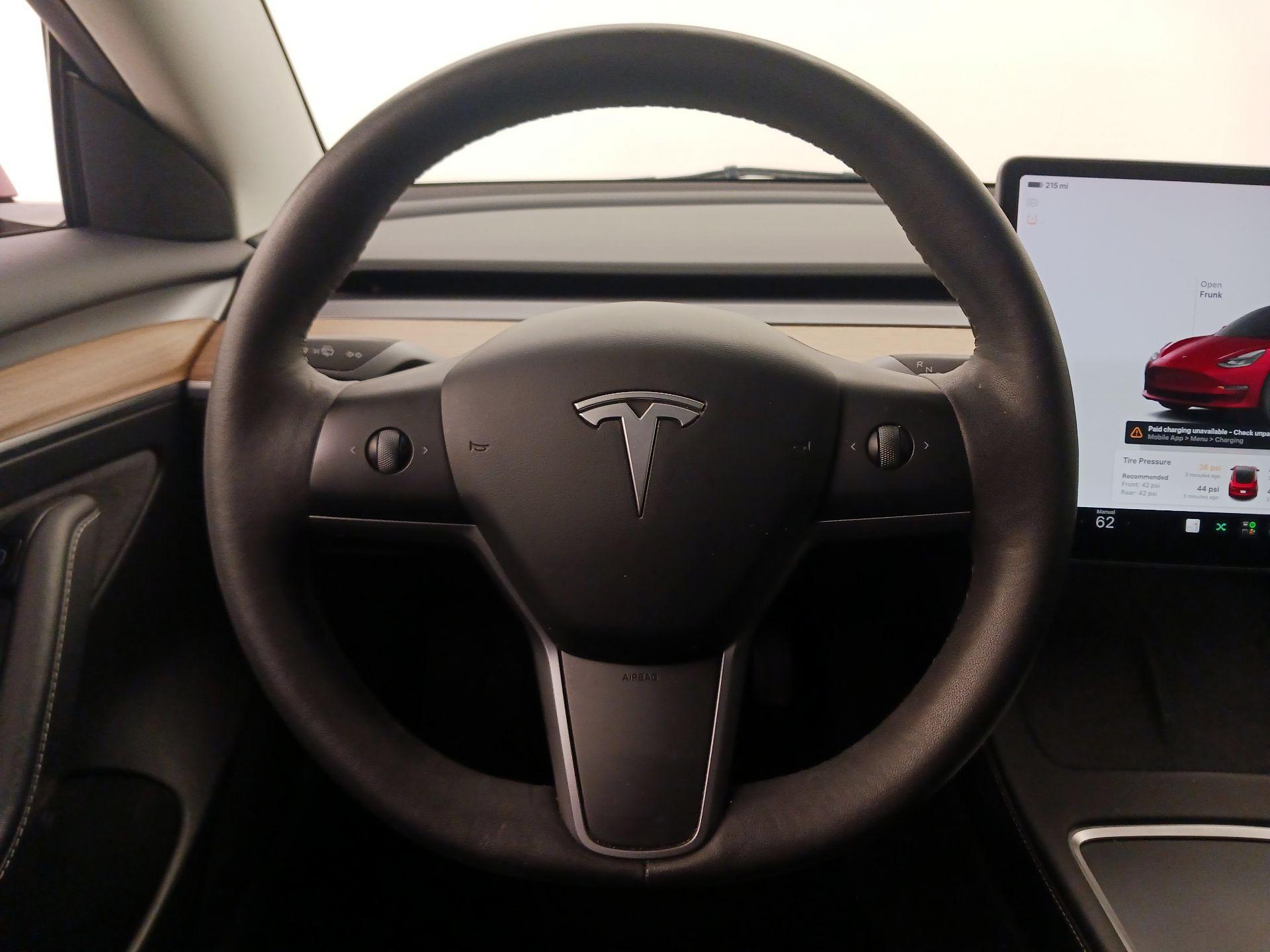 Thumbnail: 2023 Tesla Model 3 - 10