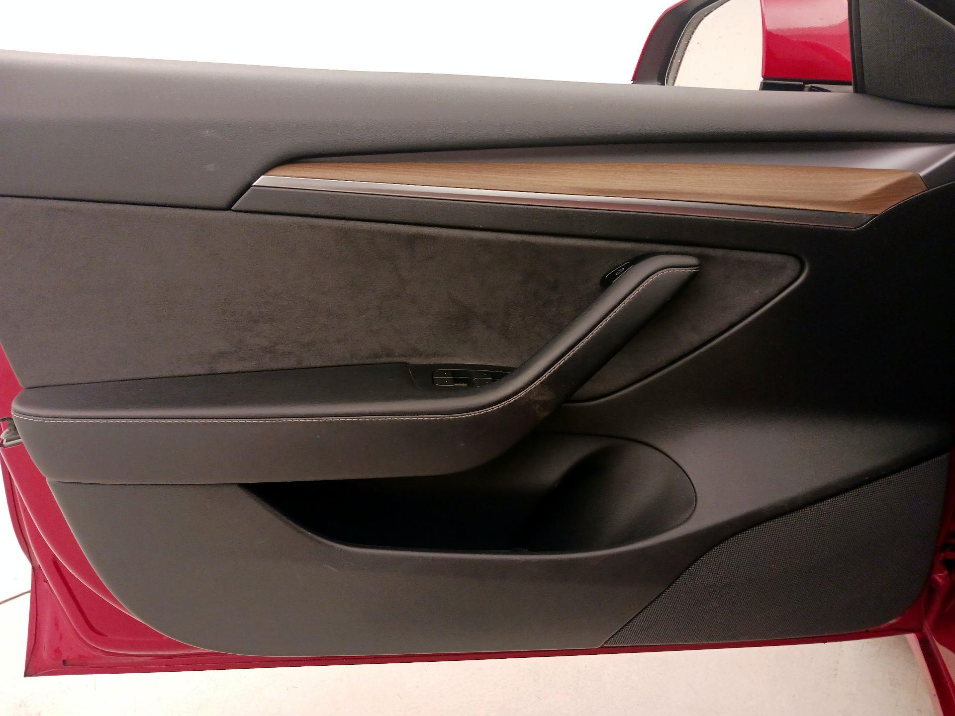 Thumbnail: 2023 Tesla Model 3 - 12