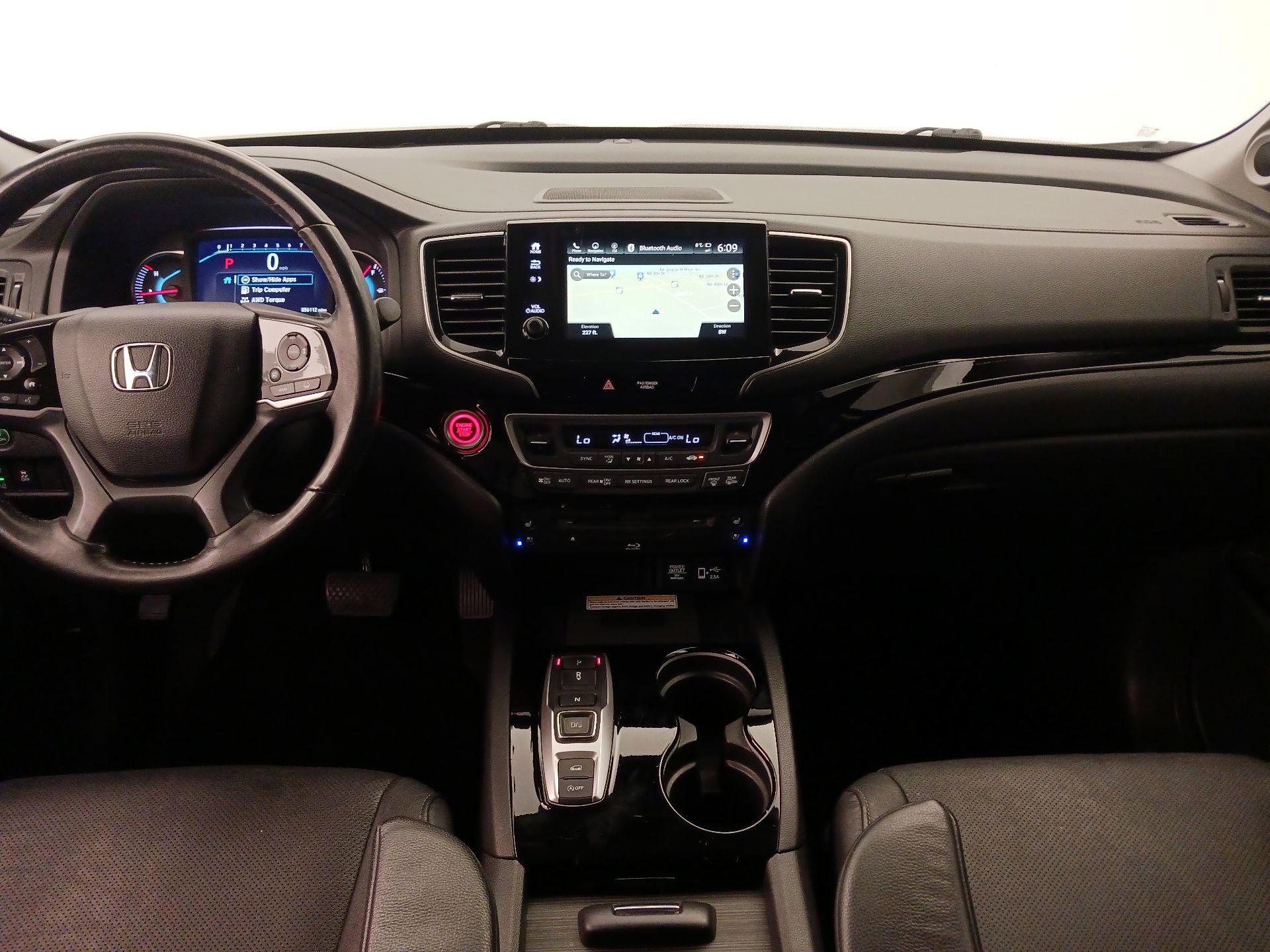 Thumbnail: 2019 Honda Pilot - 9