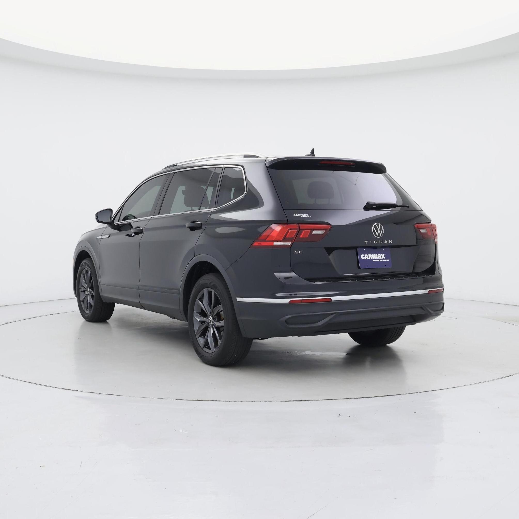Thumbnail: 2023 Volkswagen Tiguan - 2