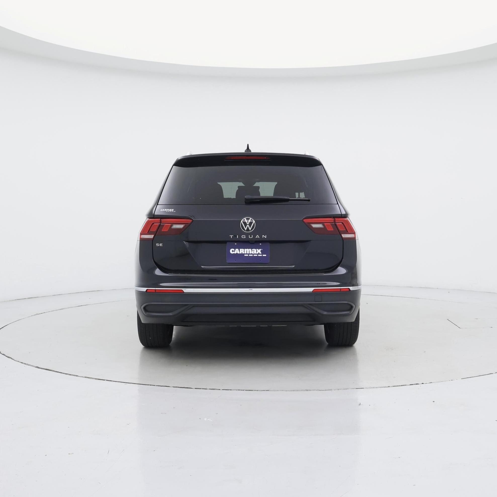 Thumbnail: 2023 Volkswagen Tiguan - 6