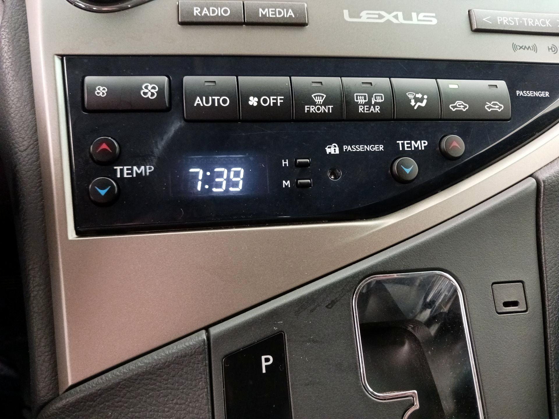 Thumbnail: 2015 Lexus RX - 16